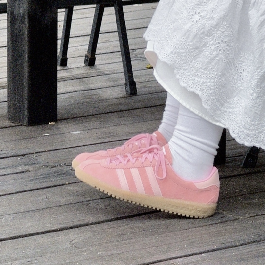 ADIDAS BERMUDA "GLOW PINK" 馬卡龍 粉色 焦糖底 GY7386