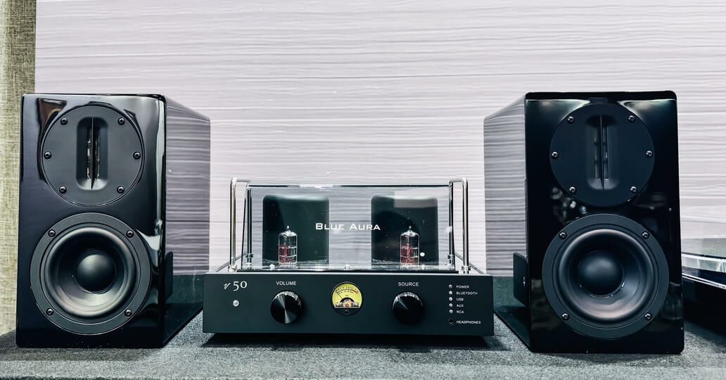 Blue Aura V50 Tube Amplifier 真空管擴音機 + Blue Aura AT-700-BK 2路空氣動力學變壓器書架式音箱(套裝)