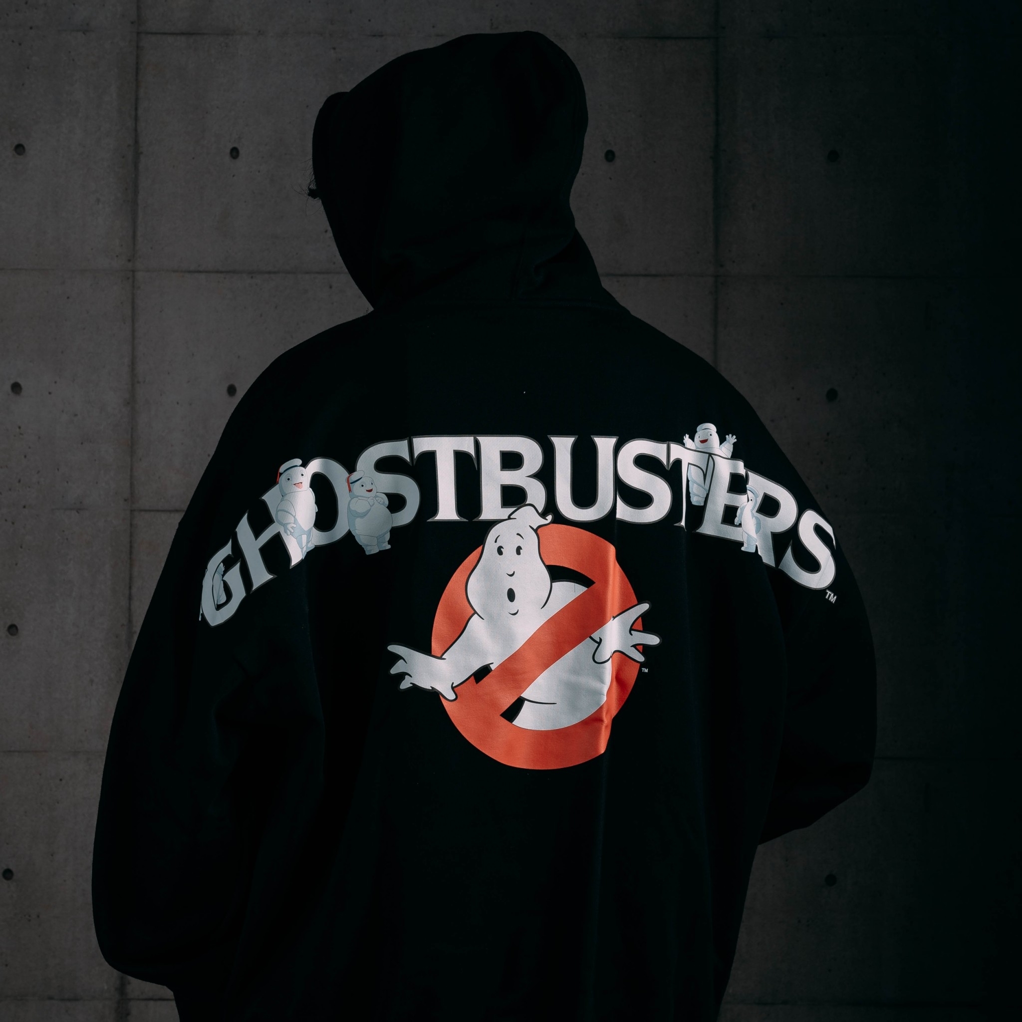 魔鬼剋星棉花糖鬼帽T-黑