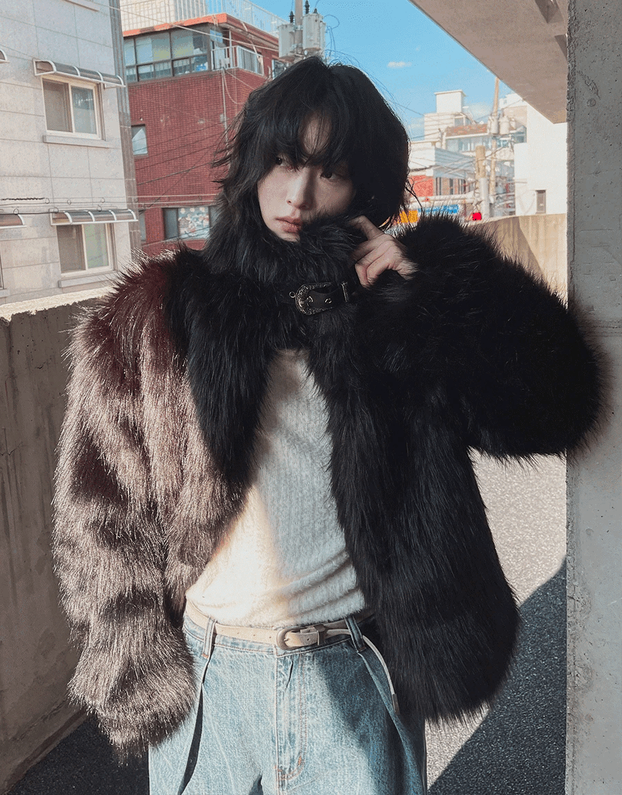西部風格搭扣毛皮外套