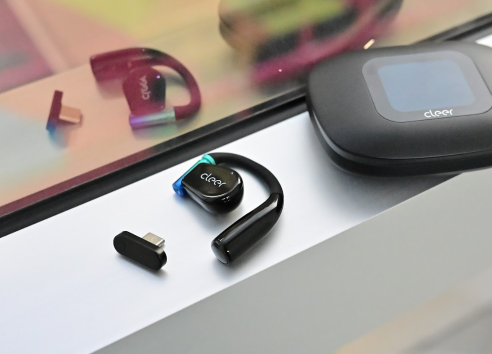 Cleer Arc3 MAX 新品未開封 Cleer 【中古】ARC3 Max Black&Blue 【CLR-ARC3X-BL】【日本橋