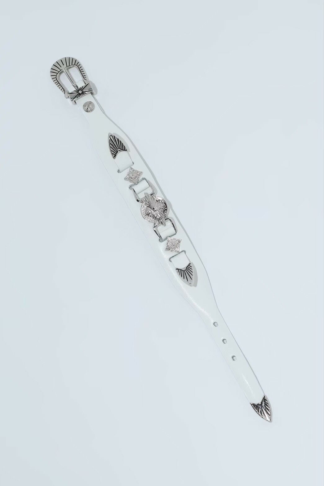 TOGA - Concho belt bangle (白)