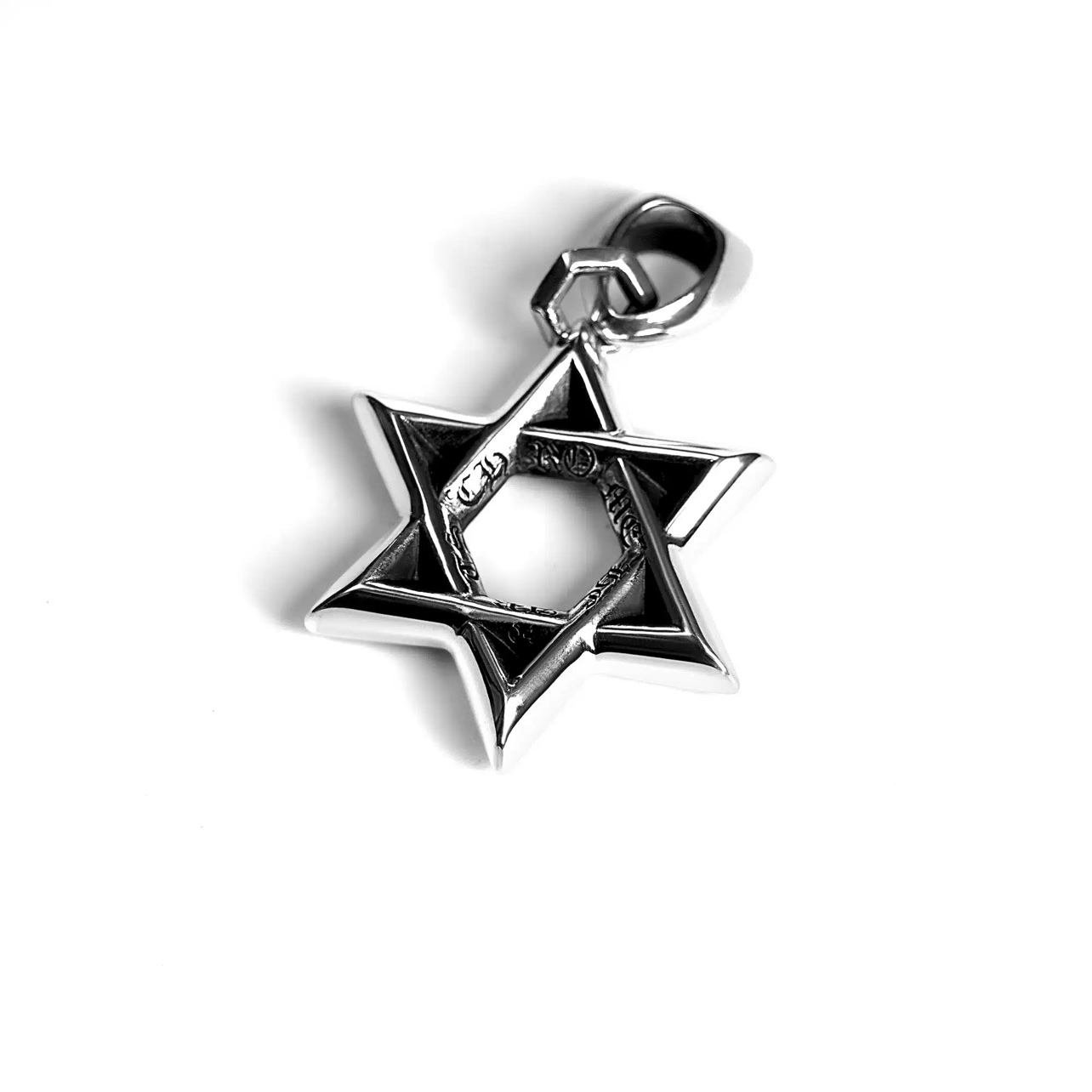 Chrome Hearts Small Star of David Pendant,Chrome Hearts accessories,Chrome hearts pendant on sale,Chrome hearts pendant outlet,Chrome hearts pendant authenticit
