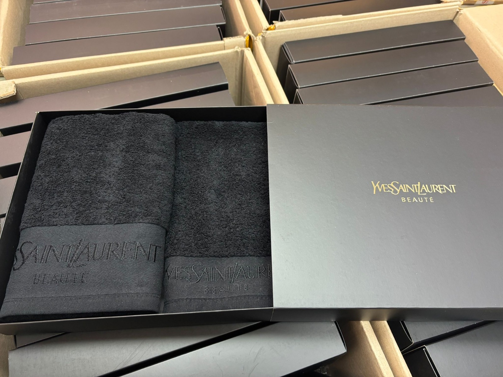 YSL 100% Cotton毛巾套裝 (一套兩條) (專櫃)