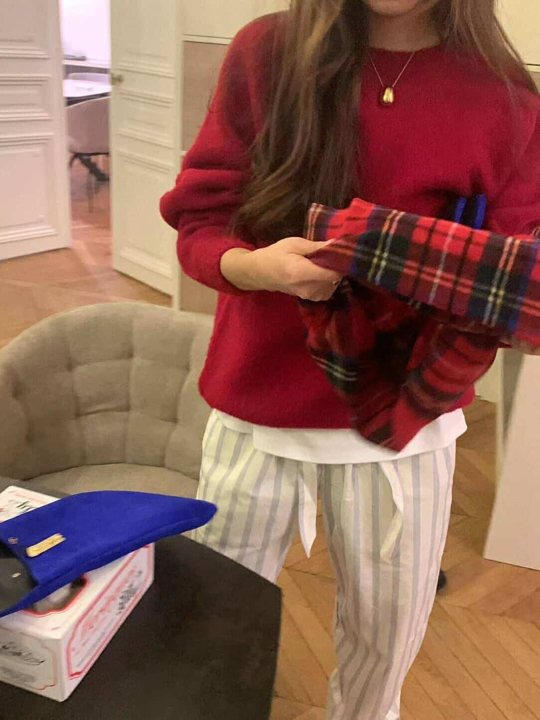 DE48 100%羊毛圓領長版毛衣