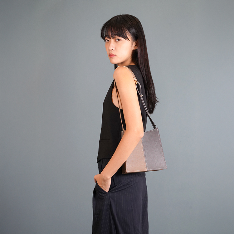 Ladder Bag 【 Taupe X Dark Concrete 】Eco-Friendly 69%  Apple Leather Bag