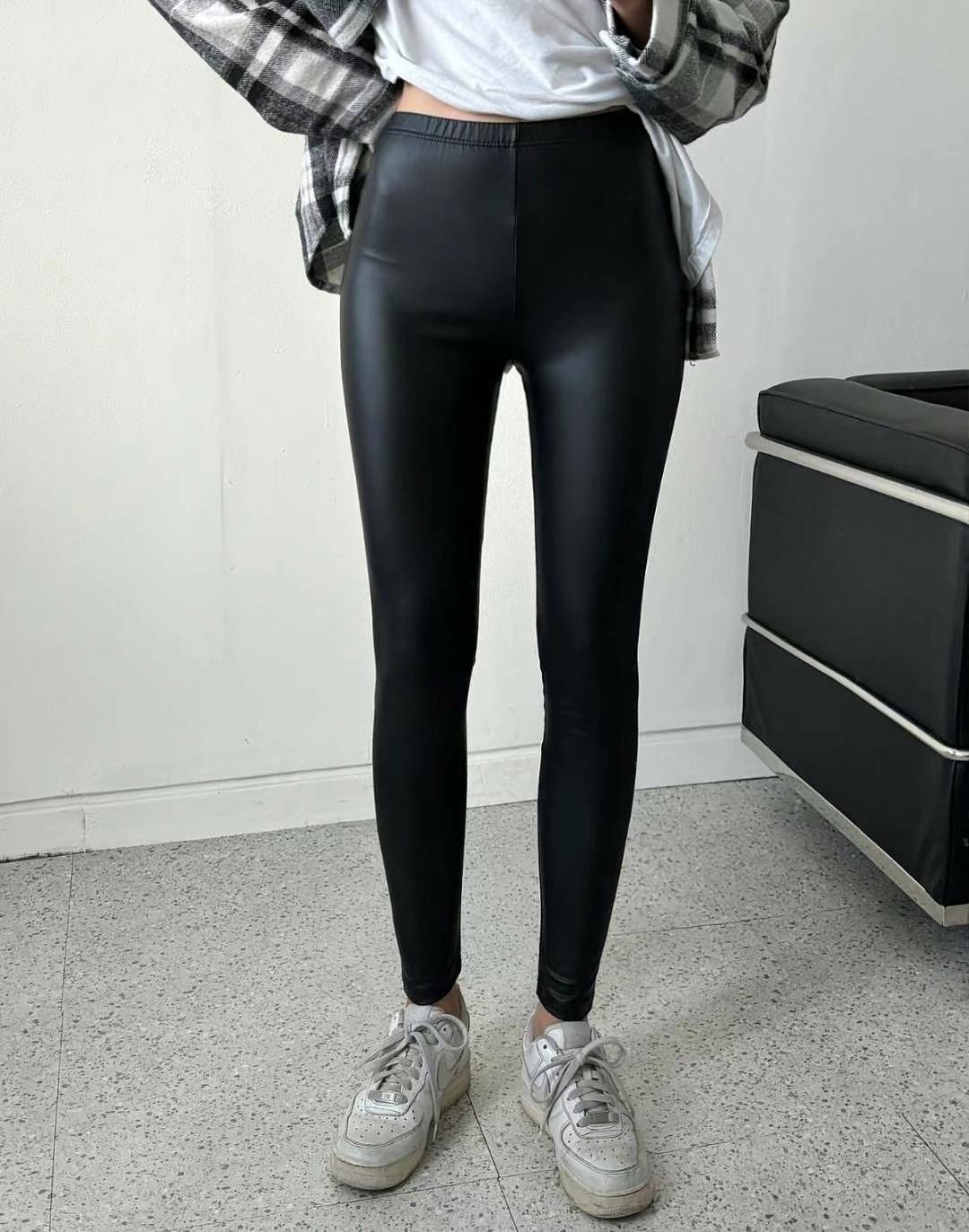 黑色皮面彈性內搭褲