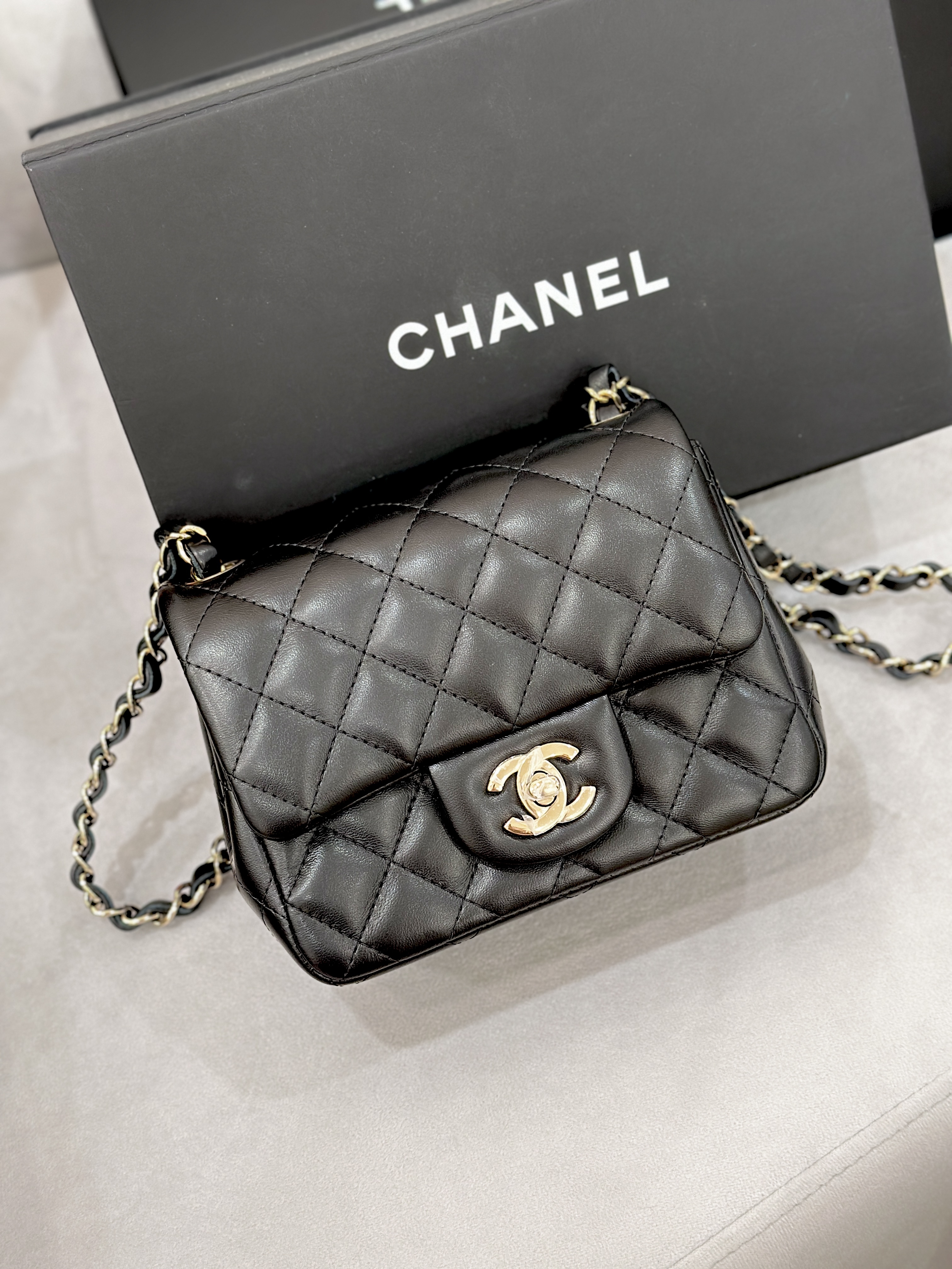 CHANEL Classic Mini Square Bag 方胖子17CM