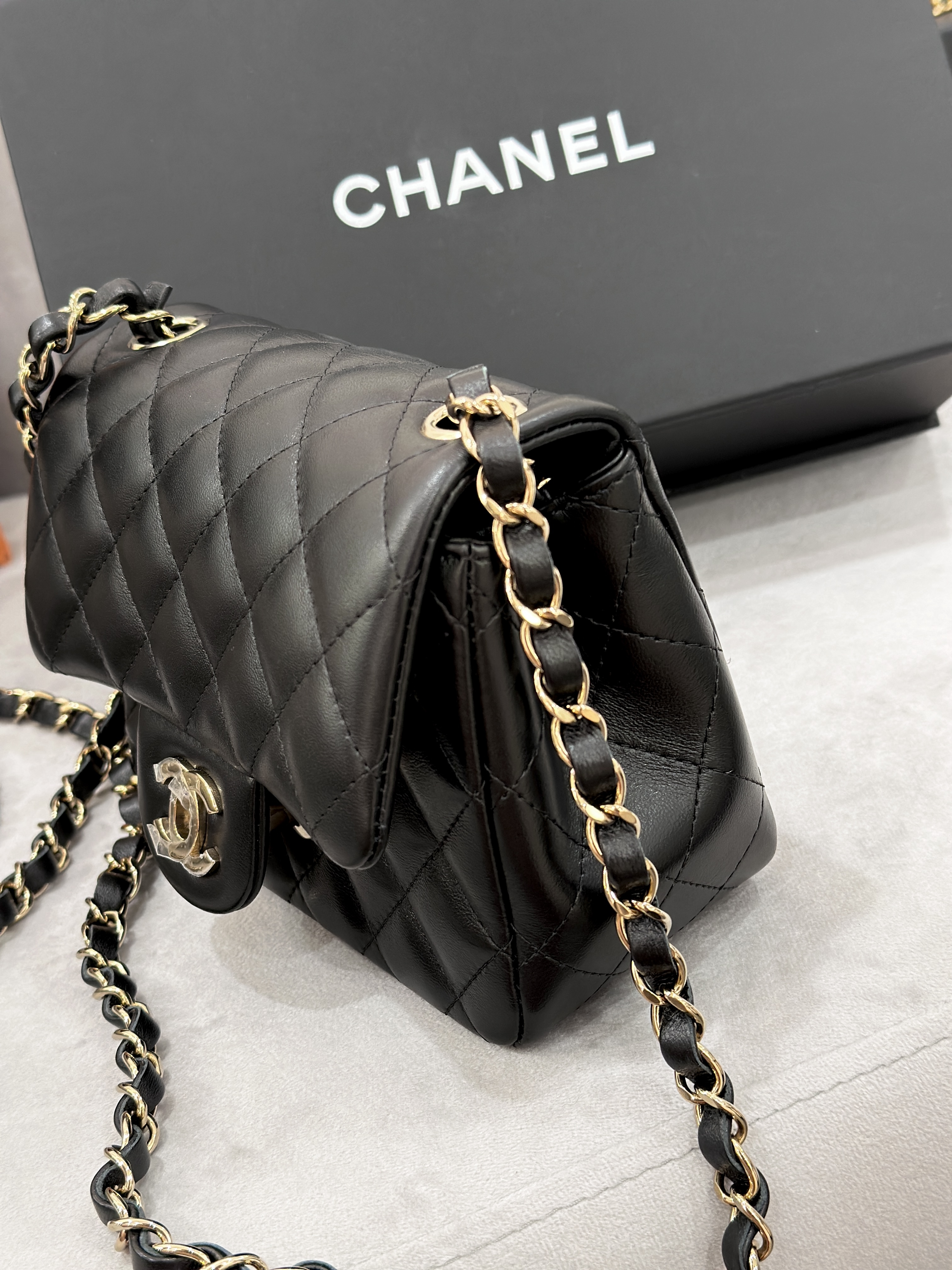 CHANEL Classic Mini Square Bag 方胖子17CM