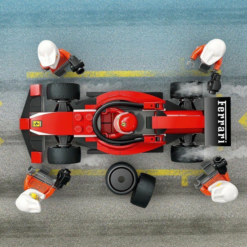 60443 - F1® 維修站、維修人員和Ferrari 汽車