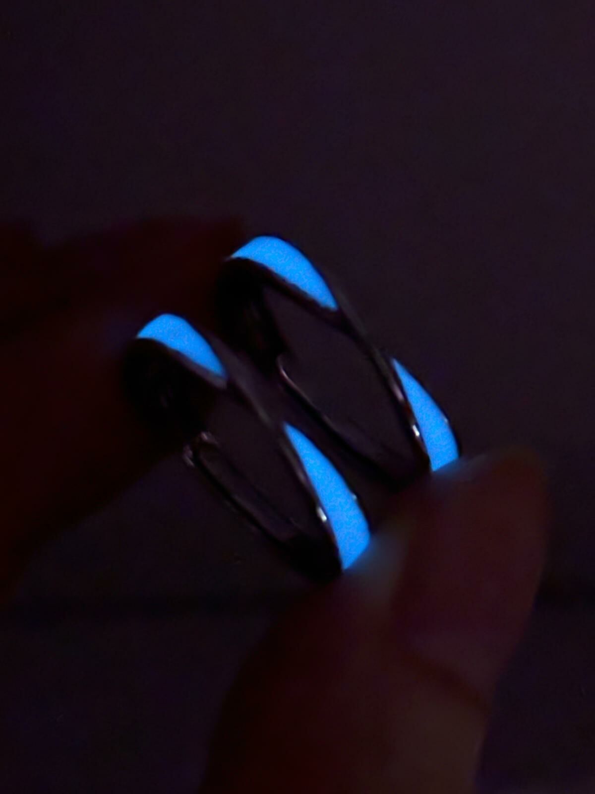 「莫比烏斯 ∞」情侶戒指💍 免費刻字✒️ 夜光戒指✨