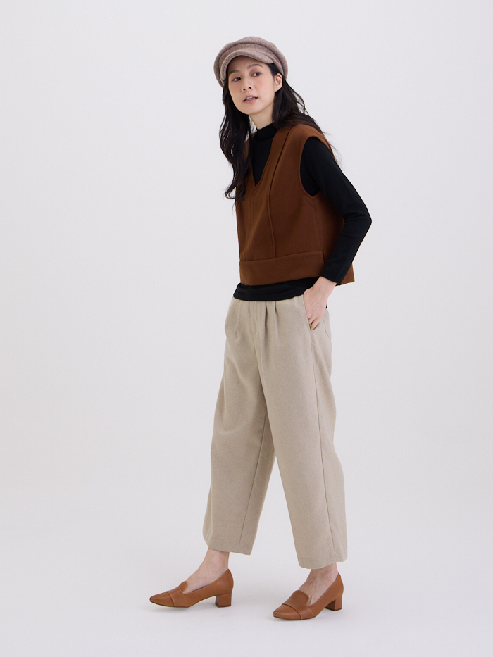 勇敢大V領造型罩衫-焦茶