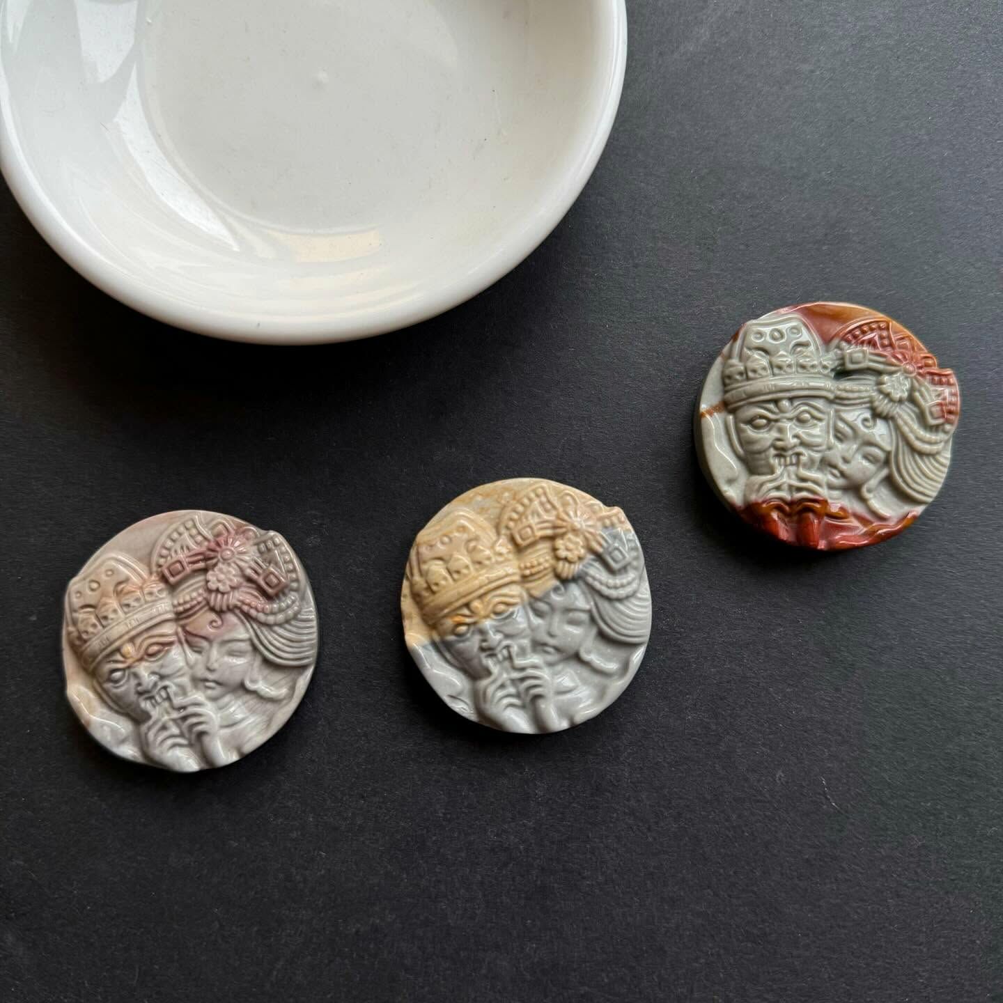 [原石] 海洋碧玉 扎基拉姆 雕刻件