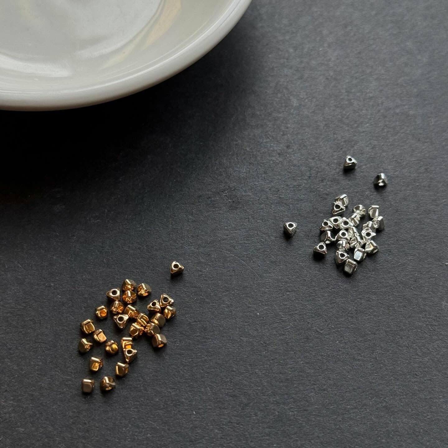 [原石] 保色14K金隔珠 3mm