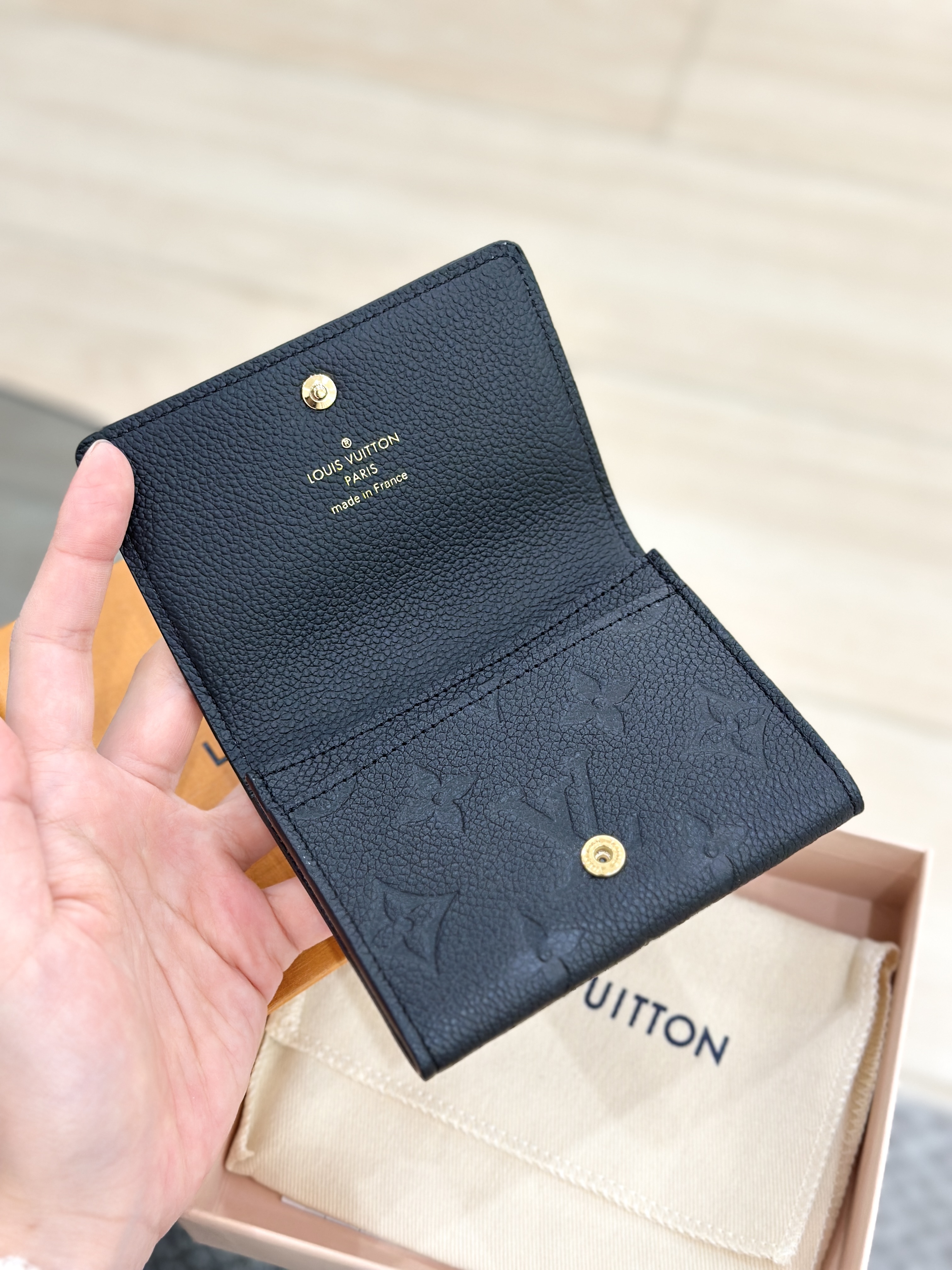 LOUIS VUITTON Business Card Holder M58456