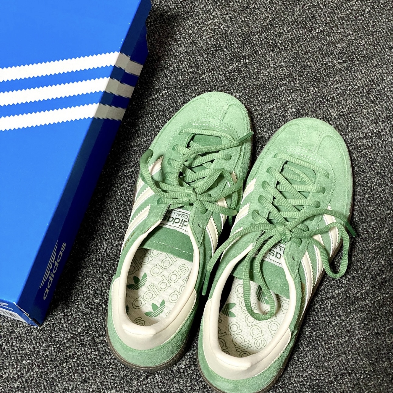 ADIDAS HANDBALL SPEZIAL 綠色 經典 復古 麂皮 焦糖底 德訓鞋 男女鞋 IG6192