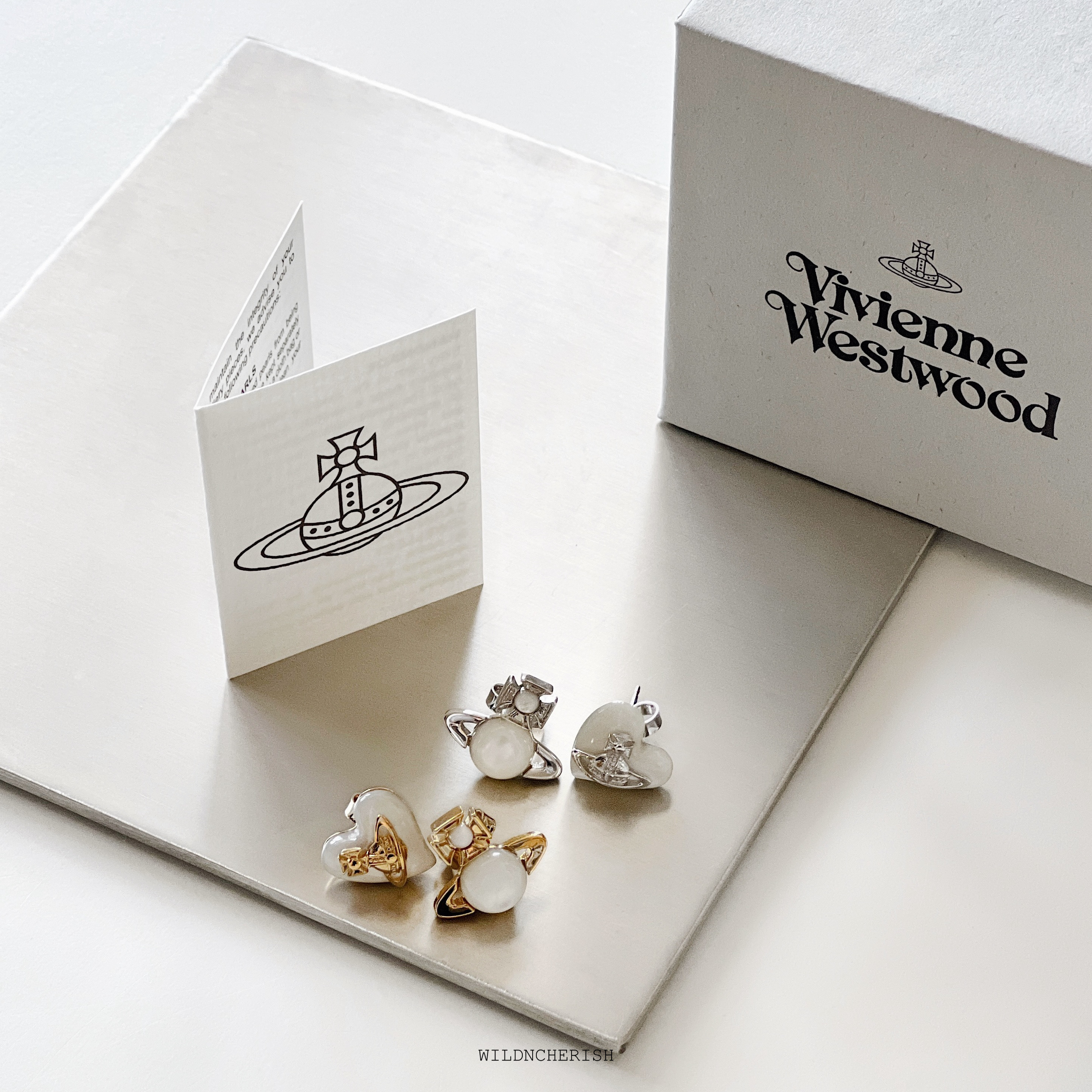 現貨 | Vivienne Westwood Thomasina Earrings 心心 土星