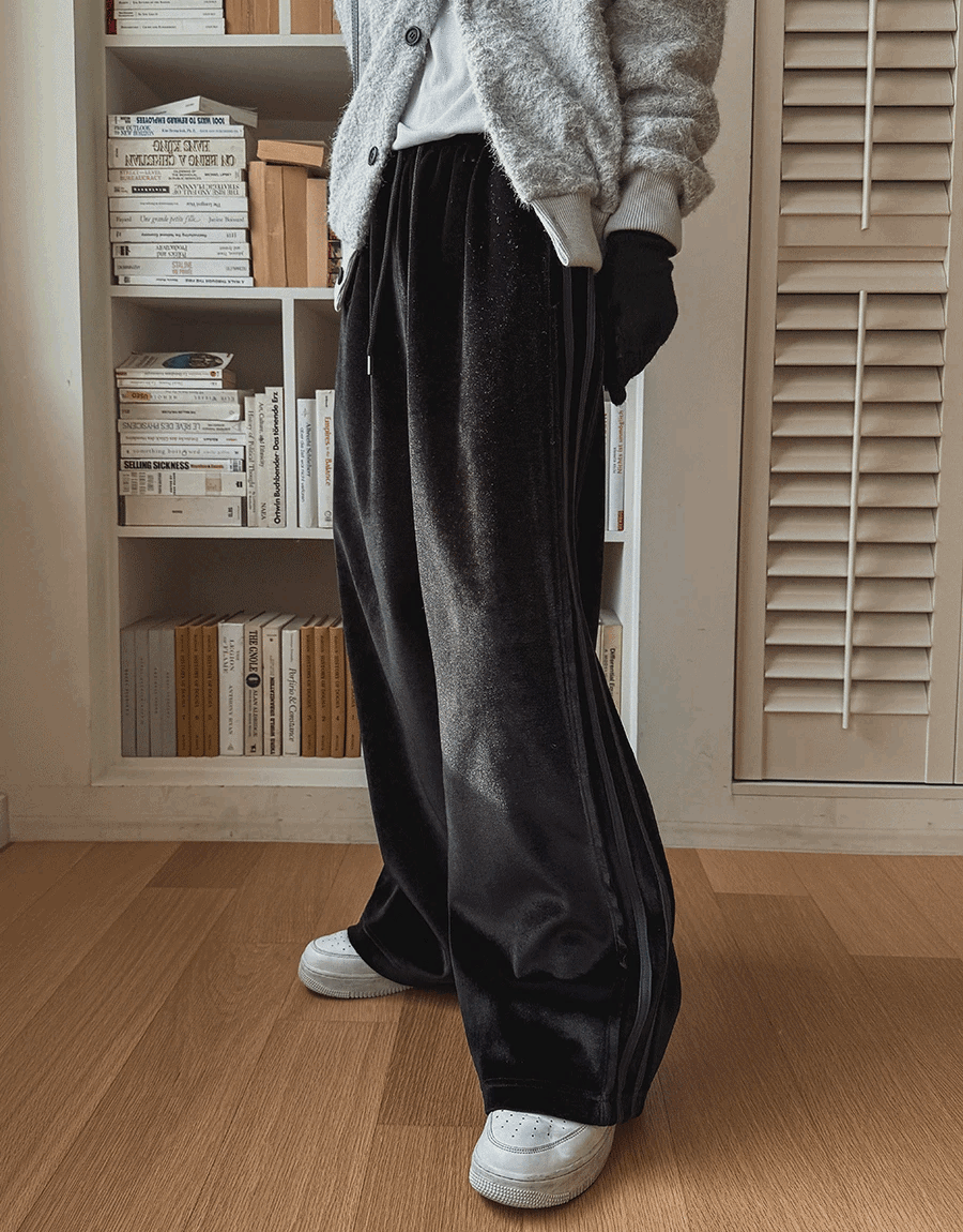 天鵝絨側邊線條寬鬆運動休閒褲