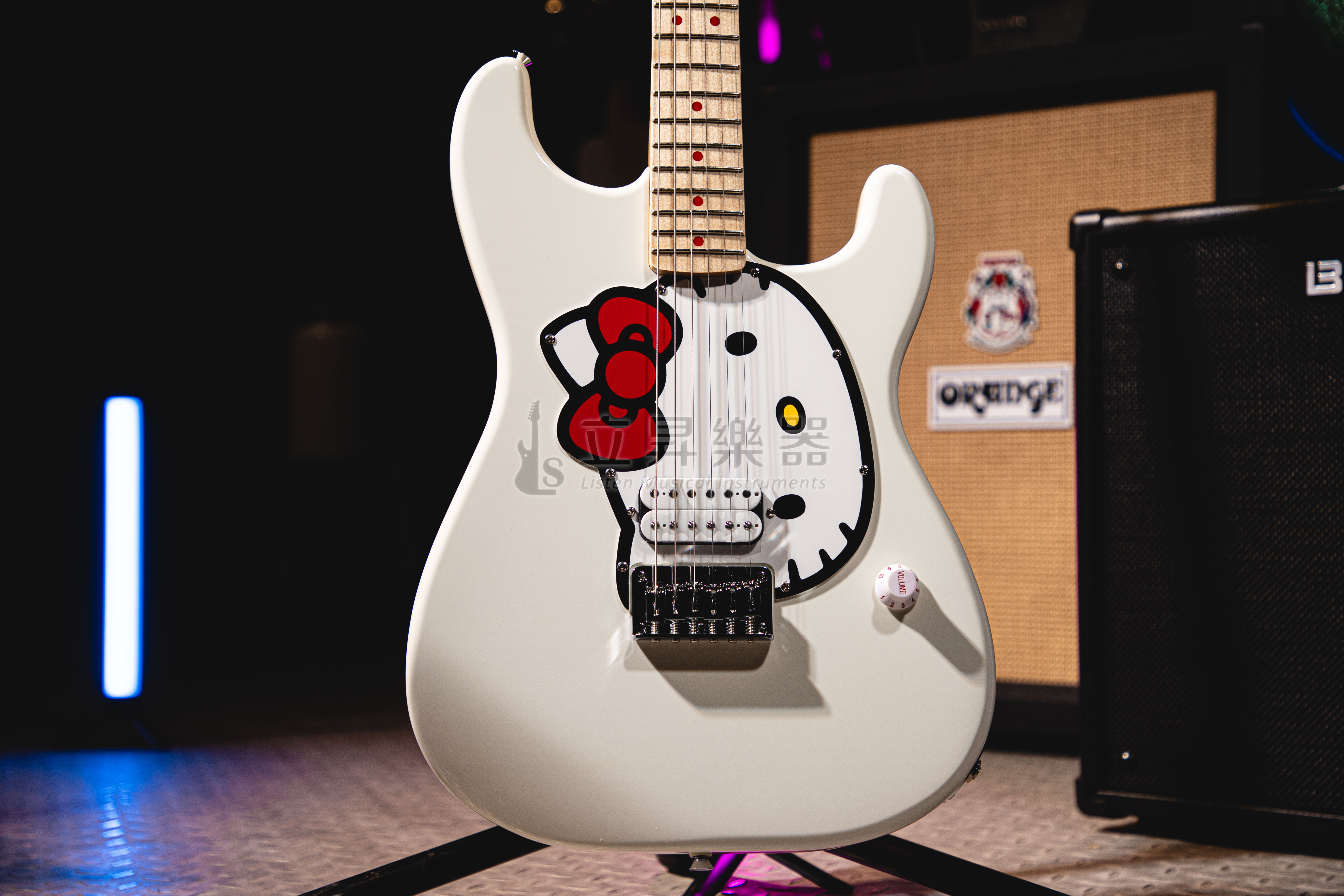 Fender Squier Fender x Hello Kitty White Stratocaster 聯名款電吉他 限定白色 第 3 張圖片｜三峽吉他 / Bass