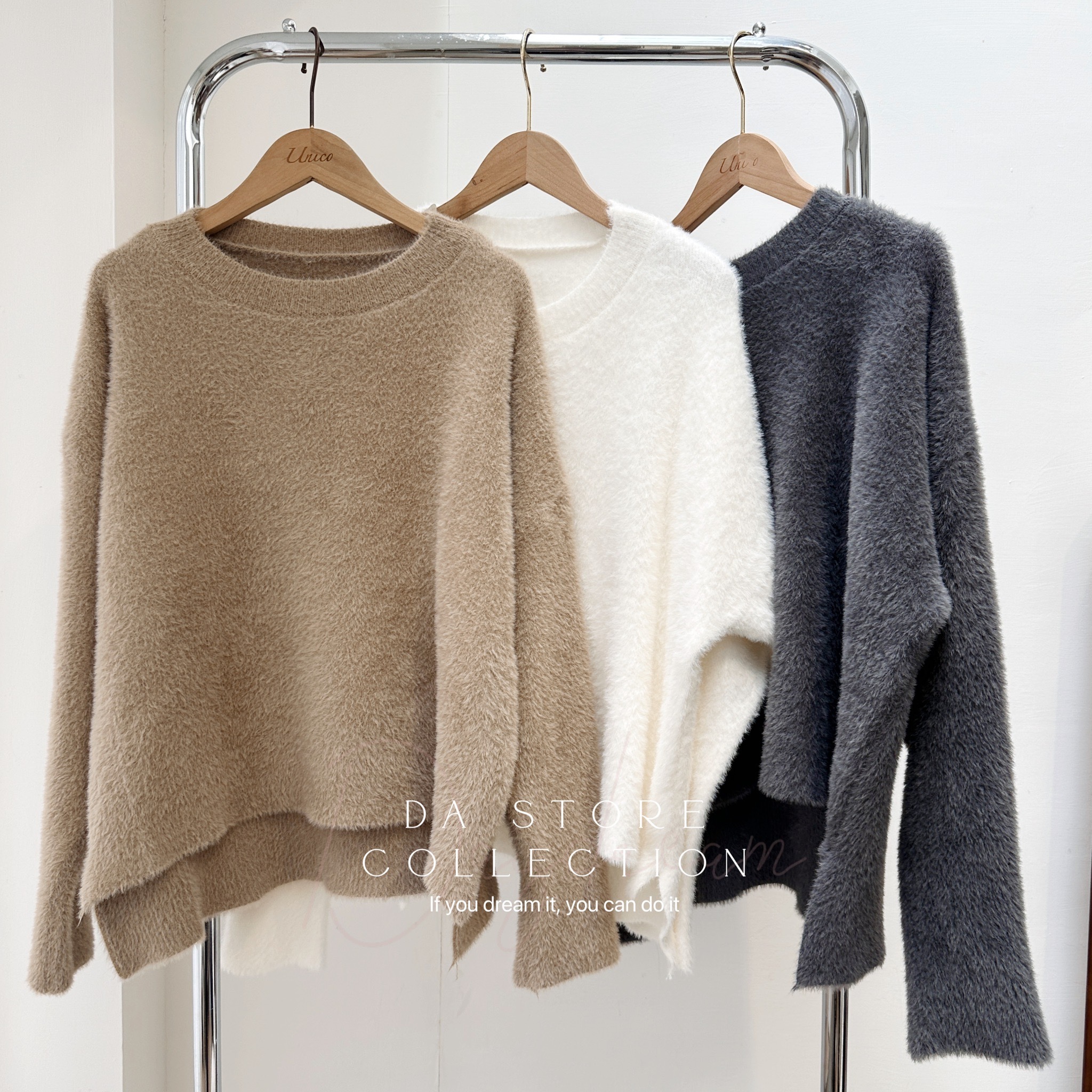 柔軟仿兔毛圓領毛衣/三色