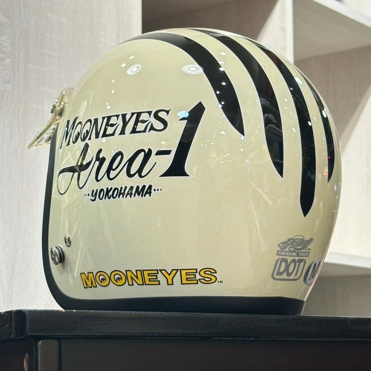 GALLOP x MOONEYES AREA1 月亮右側