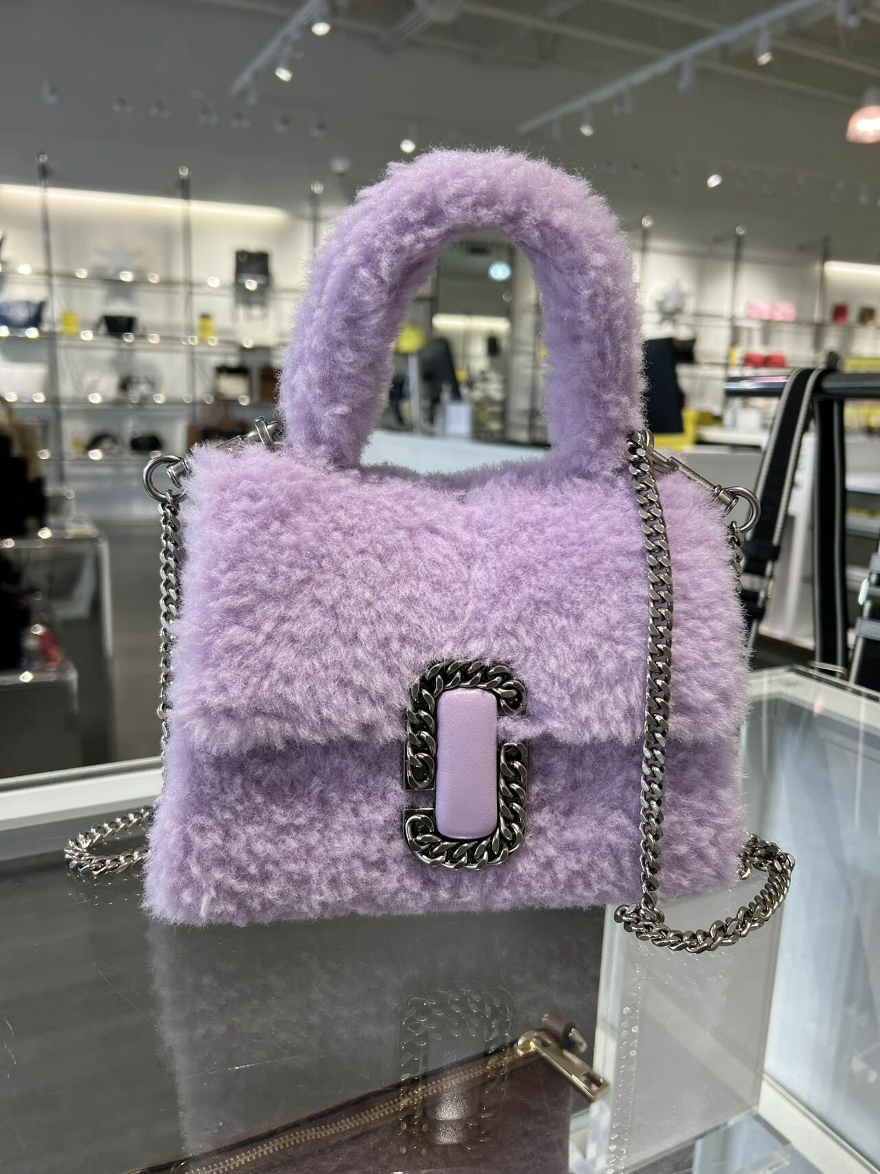 【預購】MARC JACOBS G121802 毛毛斜咩袋
