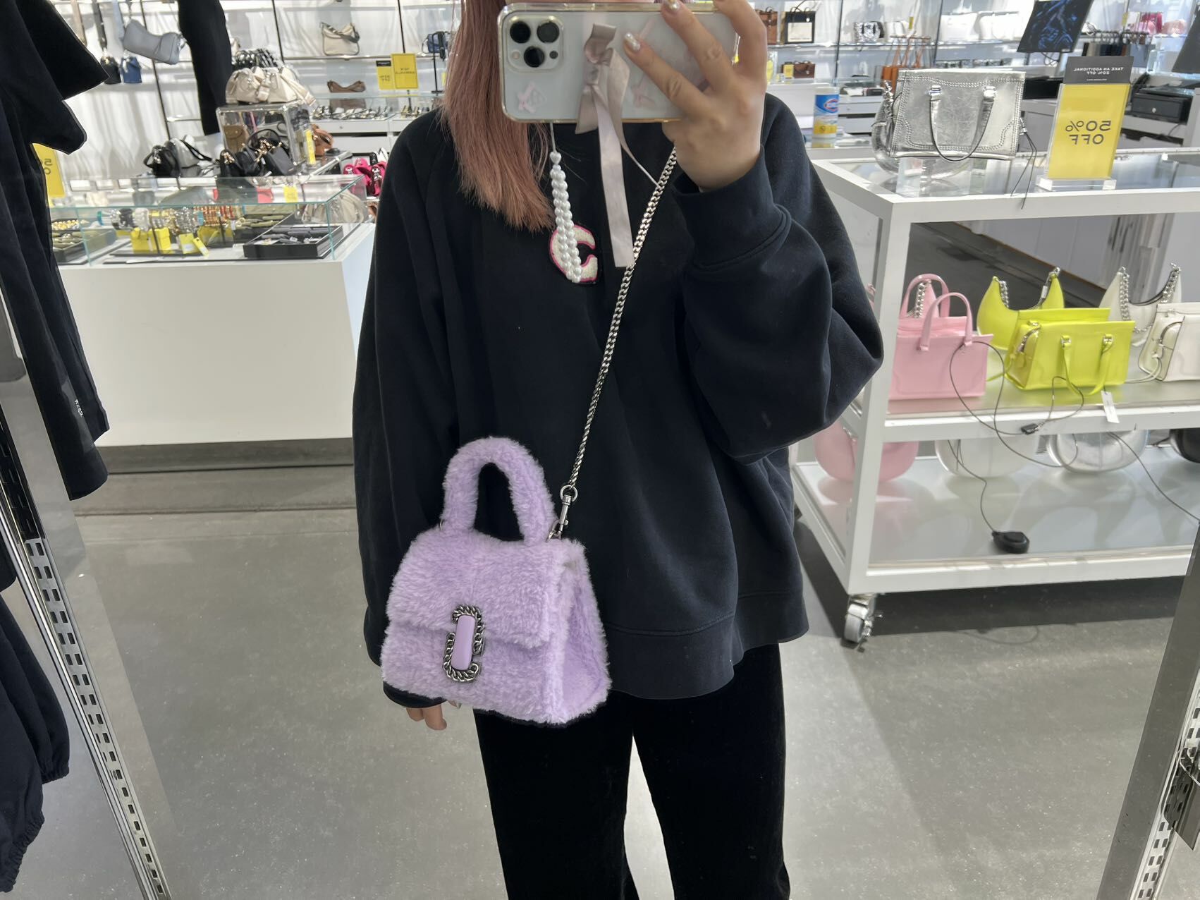 【預購】MARC JACOBS G121802 毛毛斜咩袋