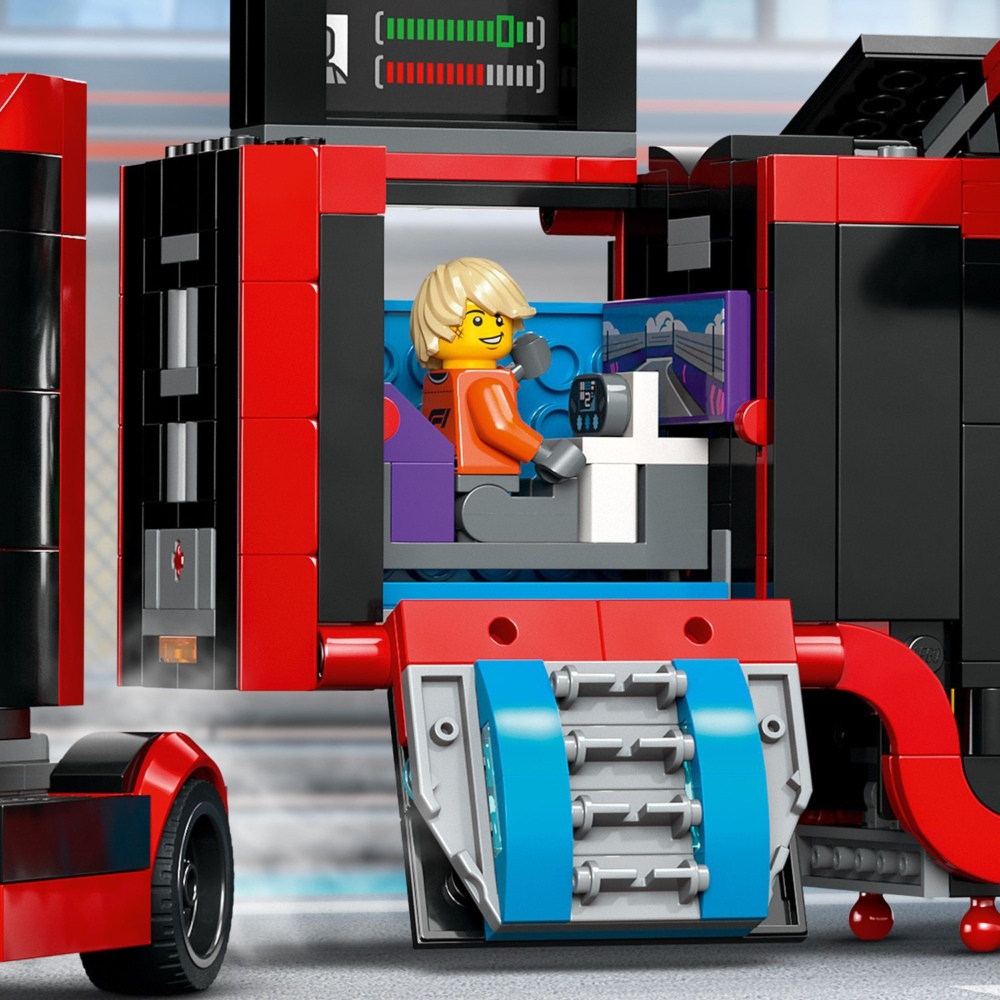 60445 - F1® 貨車和RB20 與AMR24 F1® 汽車