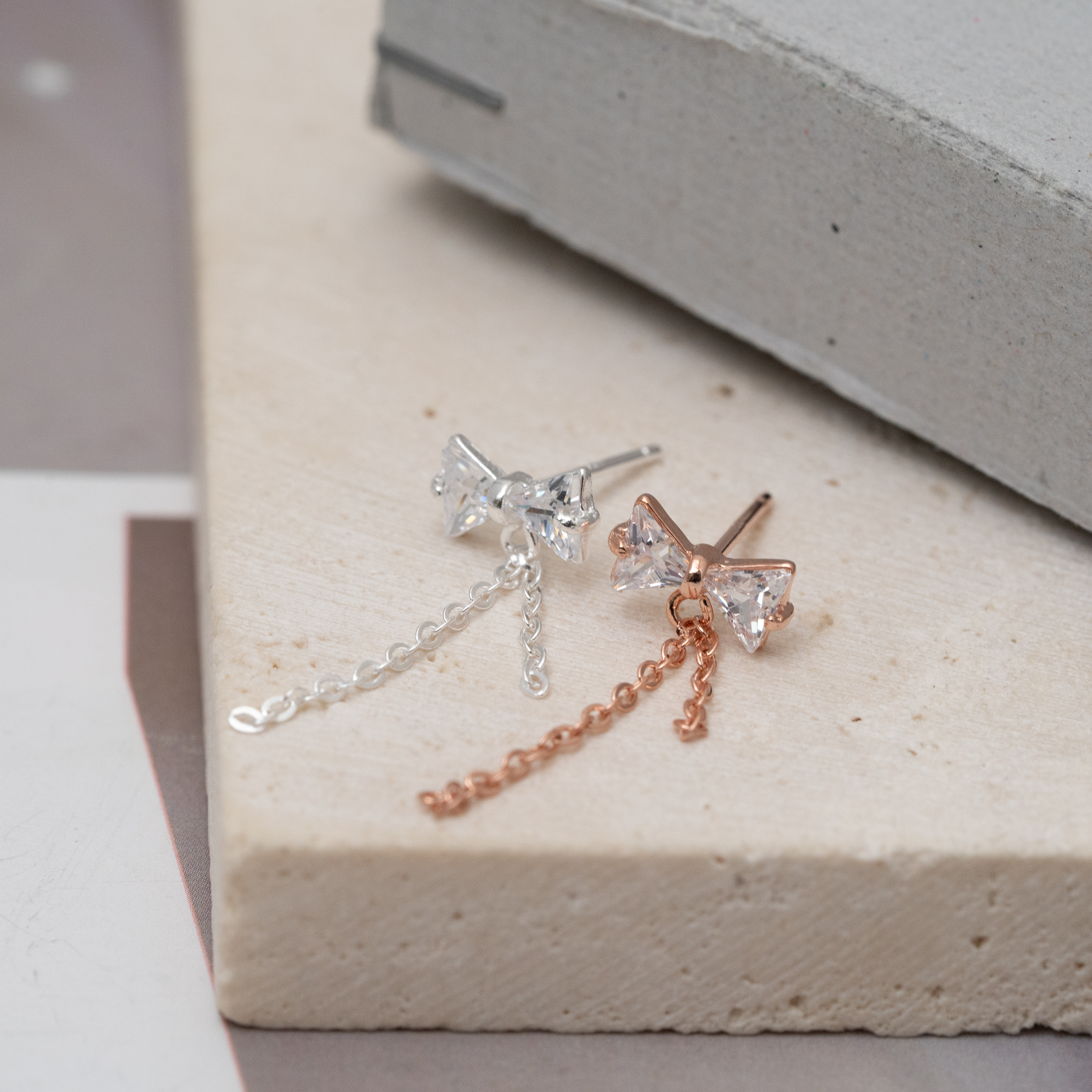 sve20 (蝴蝶結耳環)