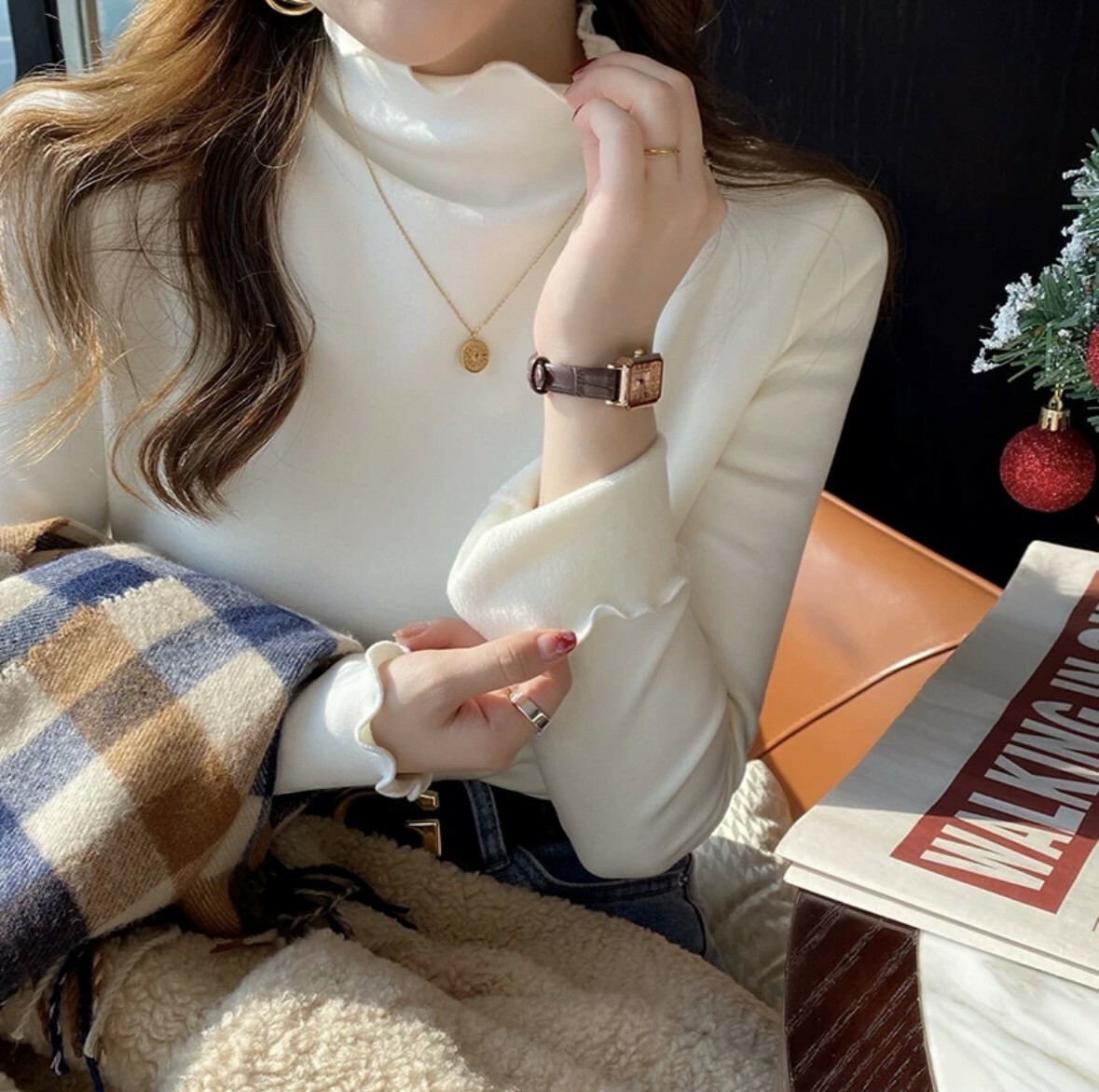 木耳邊銀狐絨棉質上衣