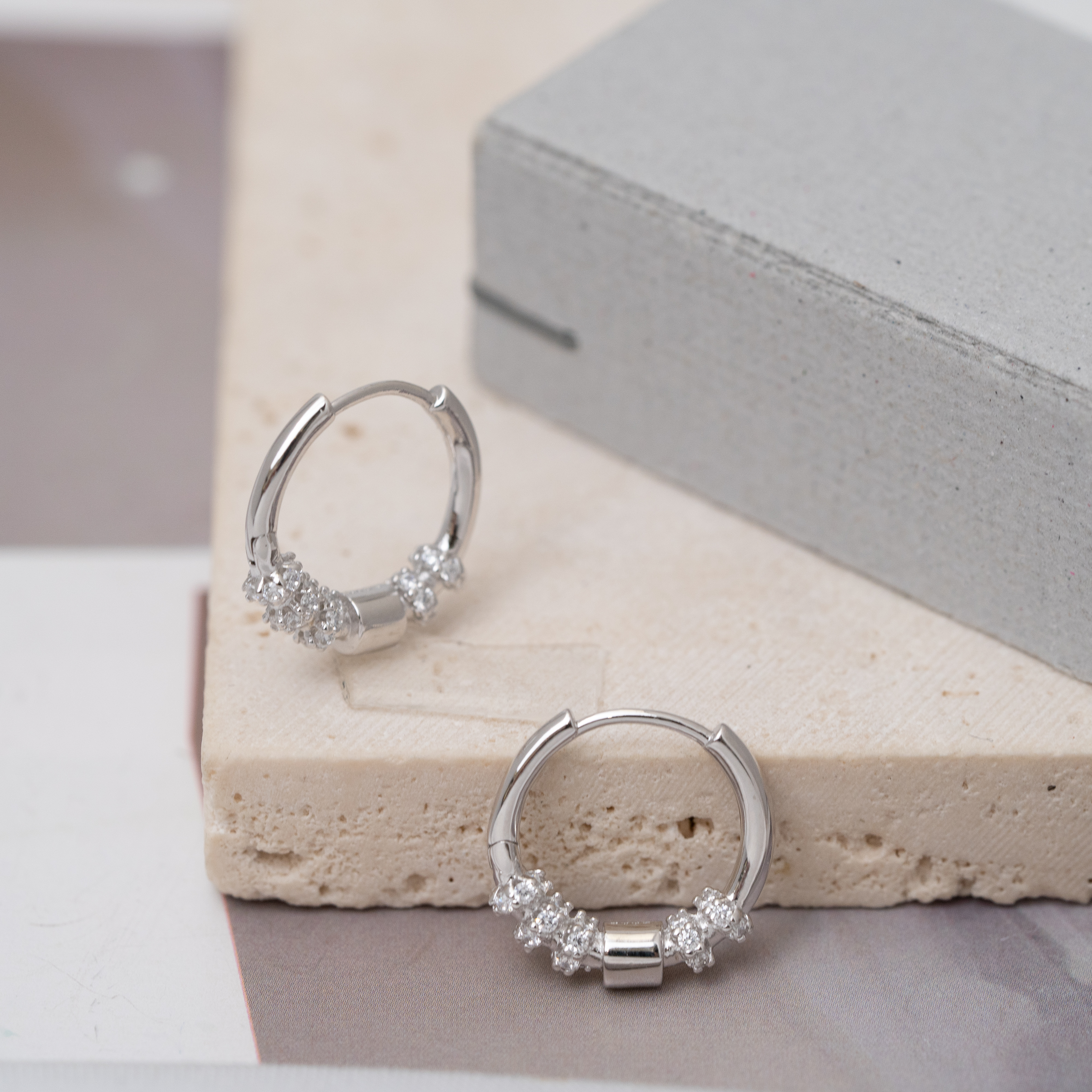 sve33 (15mm 鋯石圈耳環)