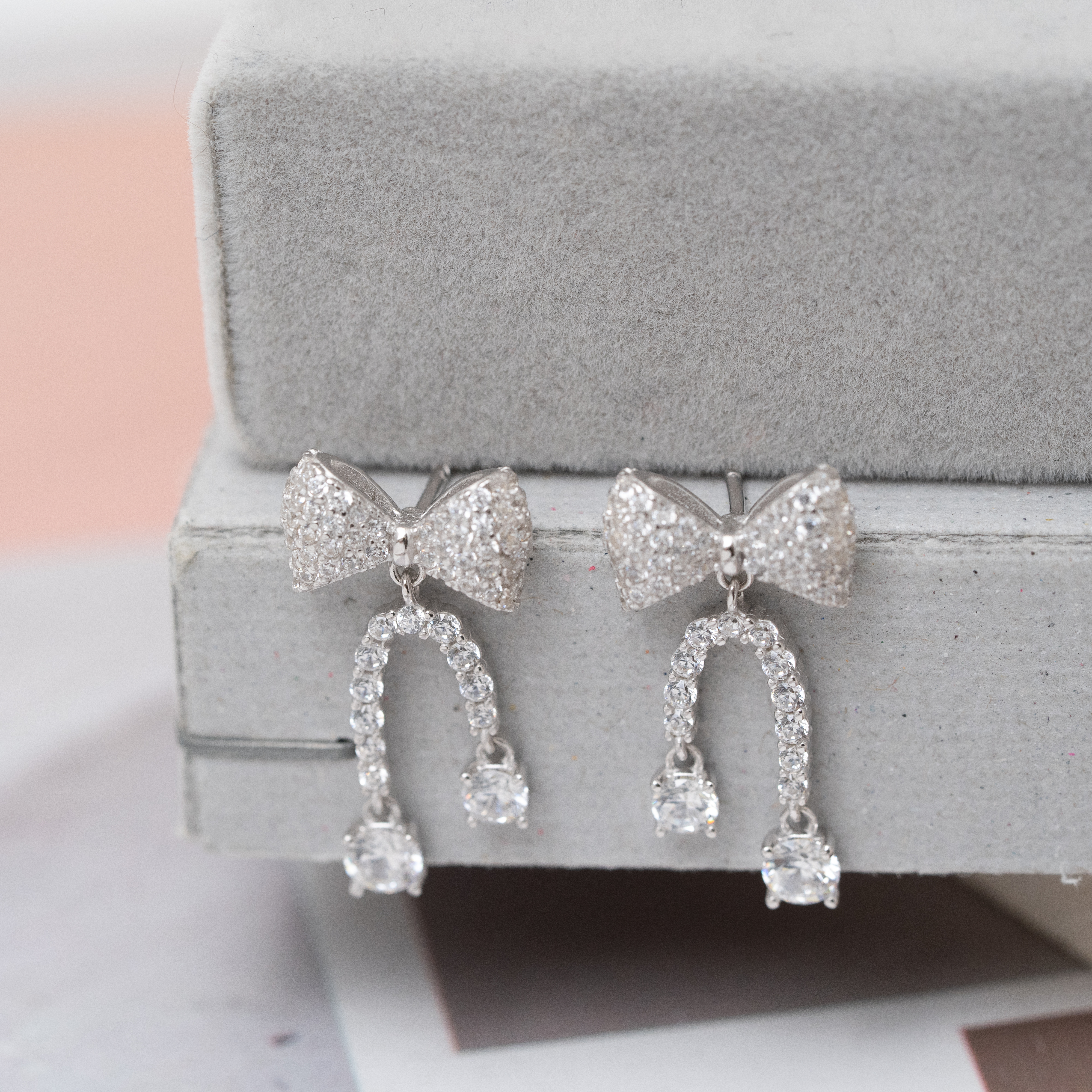 sve44 (蝴蝶結鋯石耳環)