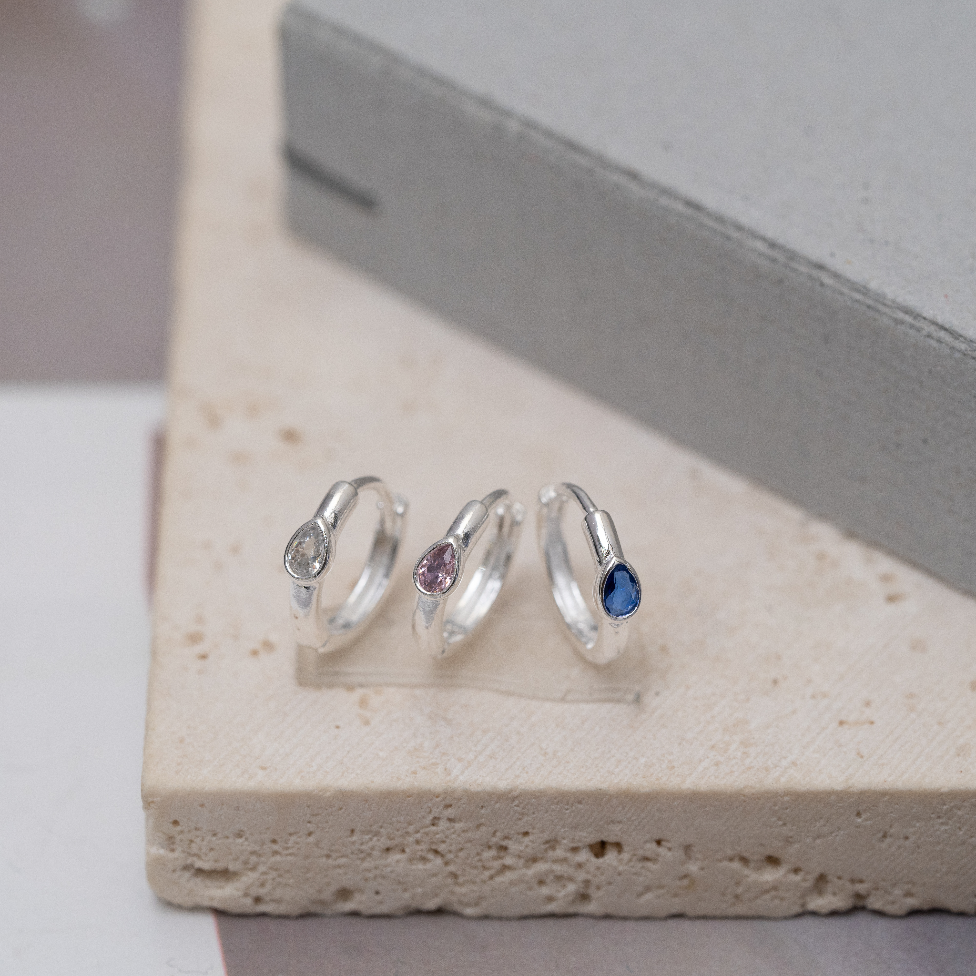 sve23 (12mm鋯石圈耳環)