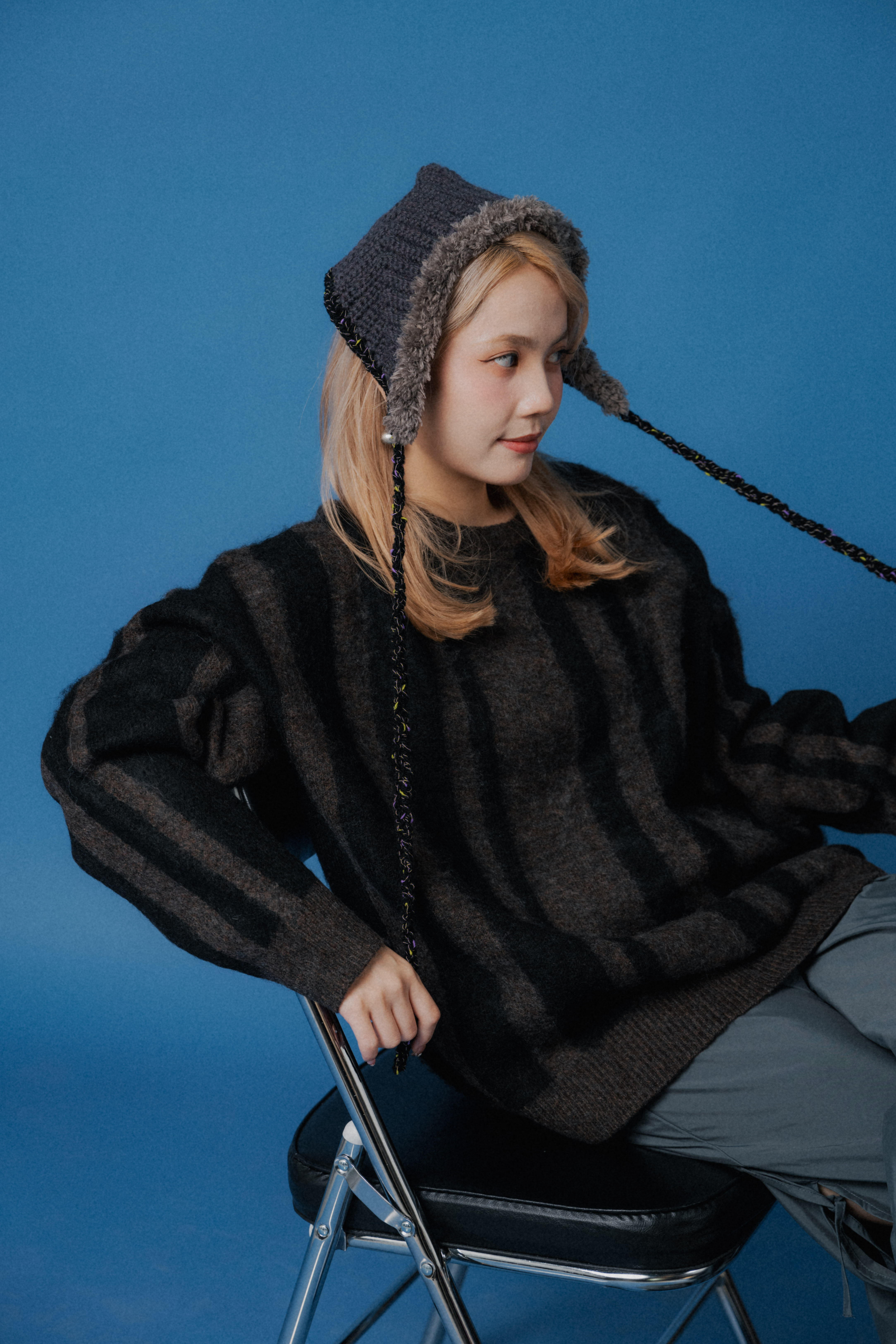 凸紋寬鬆條紋針織毛衣