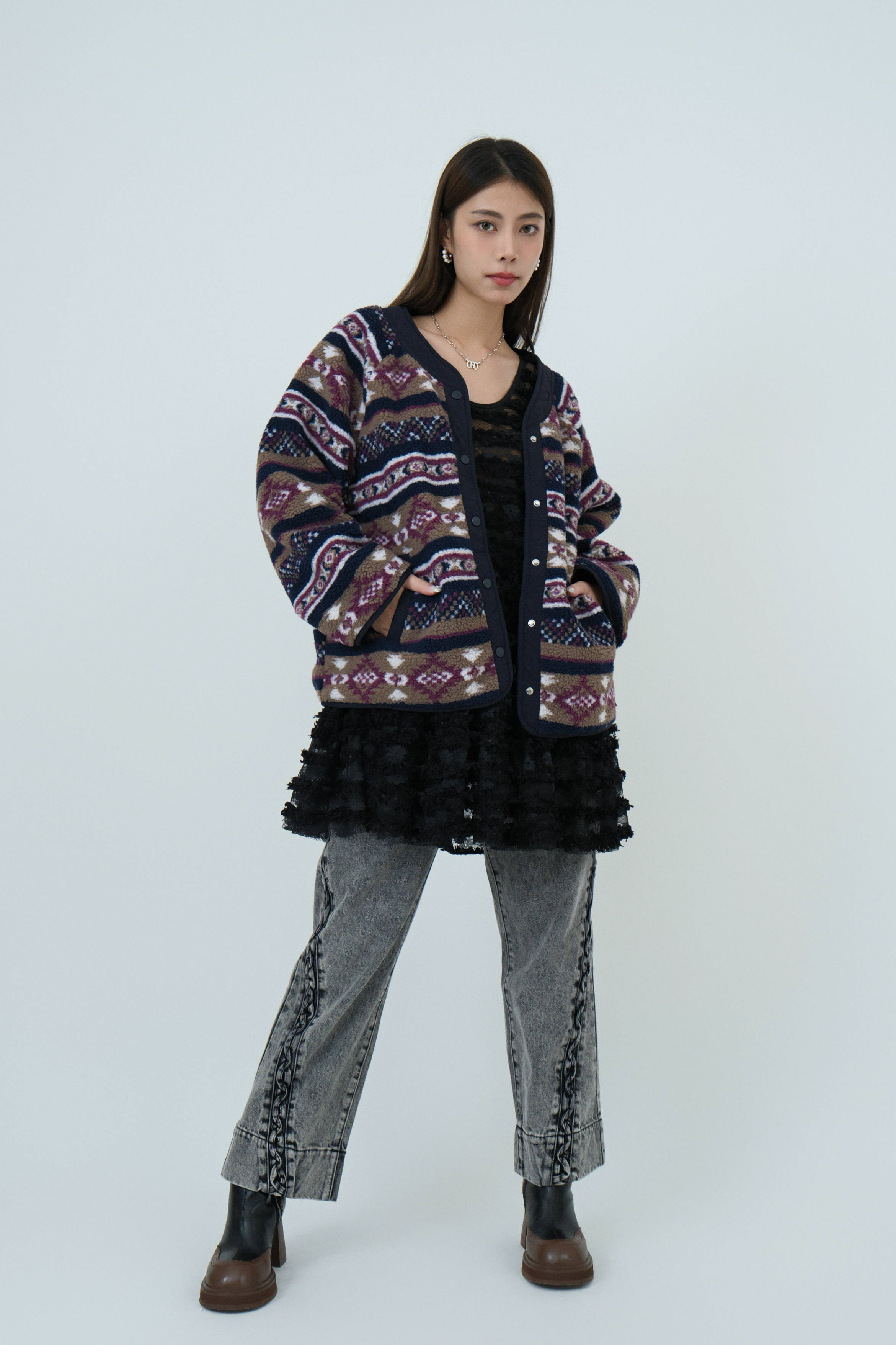 FW24_0277（外套＋上衣+牛仔褲）