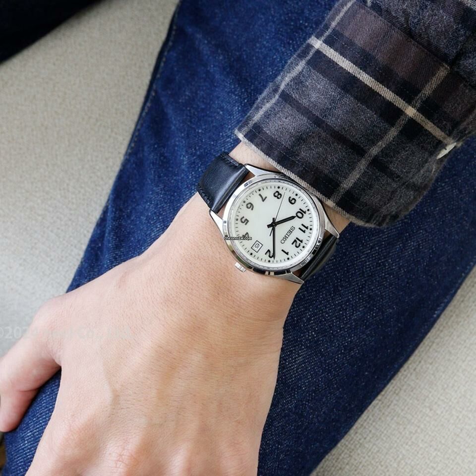 萬年鐘錶 - SEIKO   夜光面盤數字款太陽能中性手錶 SBPX157J / V157-0DX0Z  錶徑38.7MM