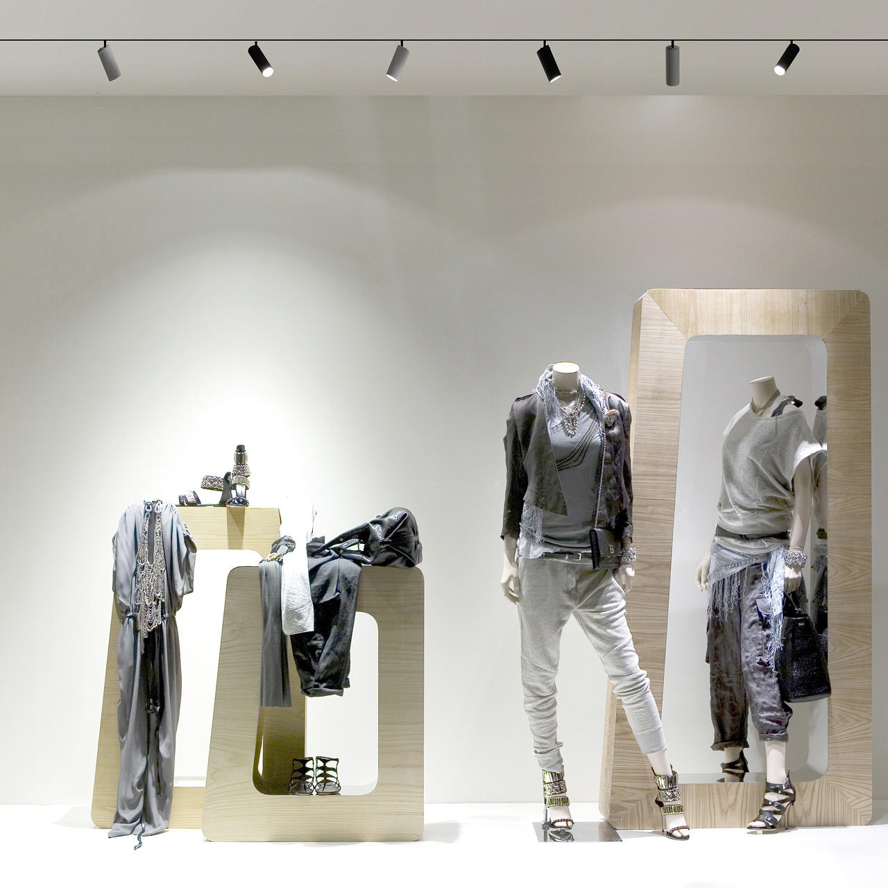 神風軌道燈 10W~40W 可加購蜂巢網  (黑殼 / 白殼)