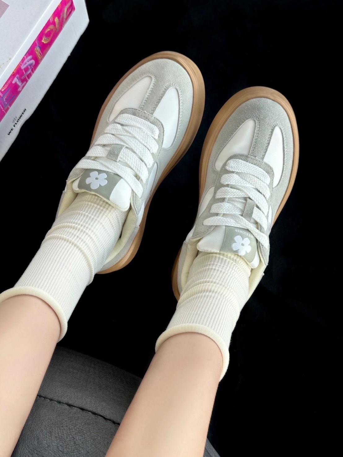 WE FLOWER 聯名小花鞋 德訓鞋 灰色 男女同款