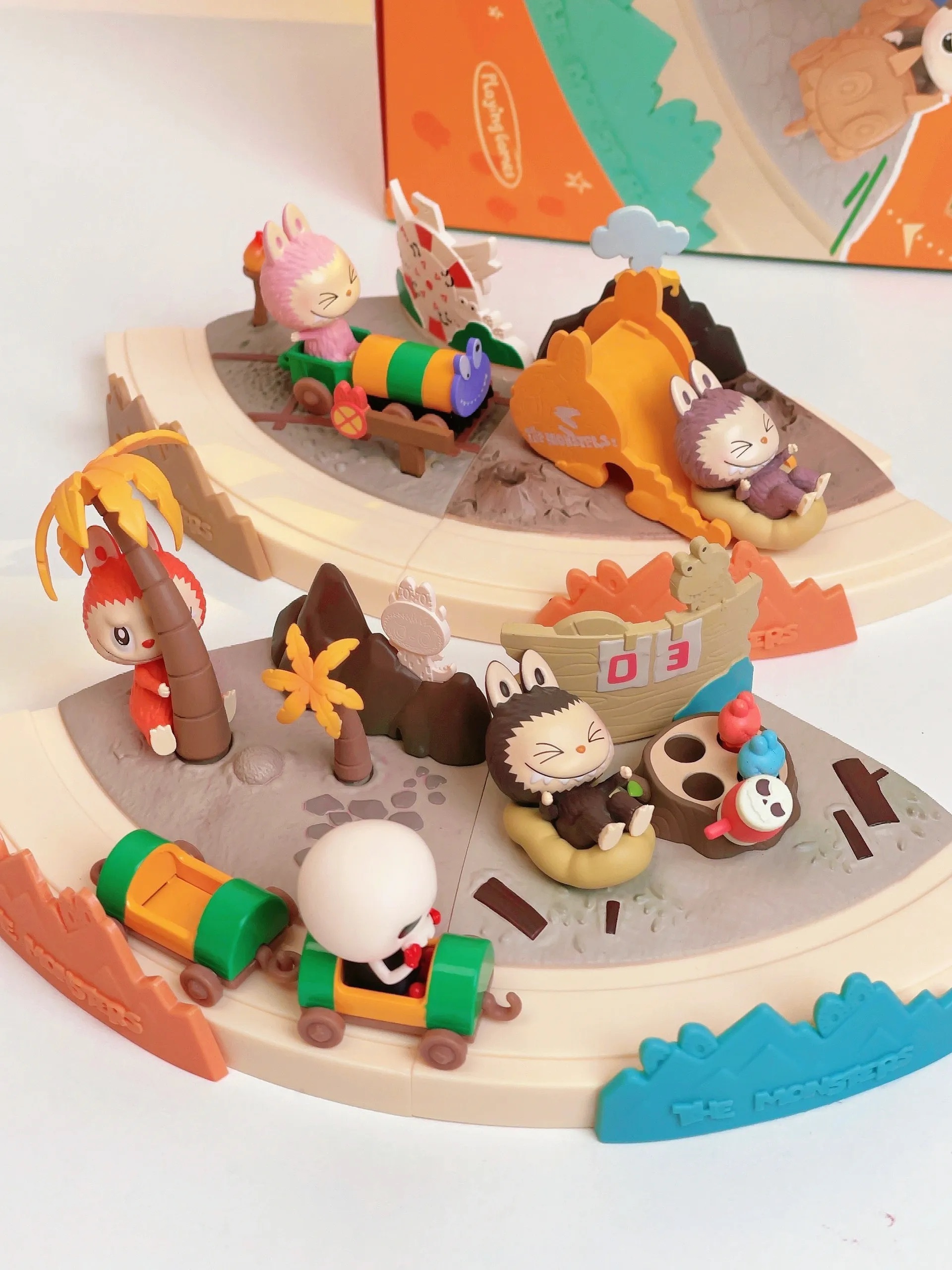 THE MONSTERS LABUBU 拉布布 一起玩遊戲 小火車 樂園 場景盲盒 公仔 擺設 / 現貨