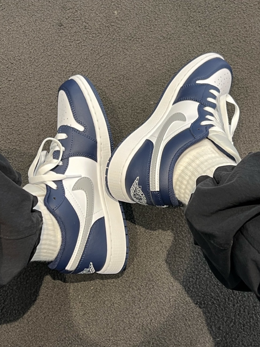 NIKE AIR JORDAN 海軍藍灰白