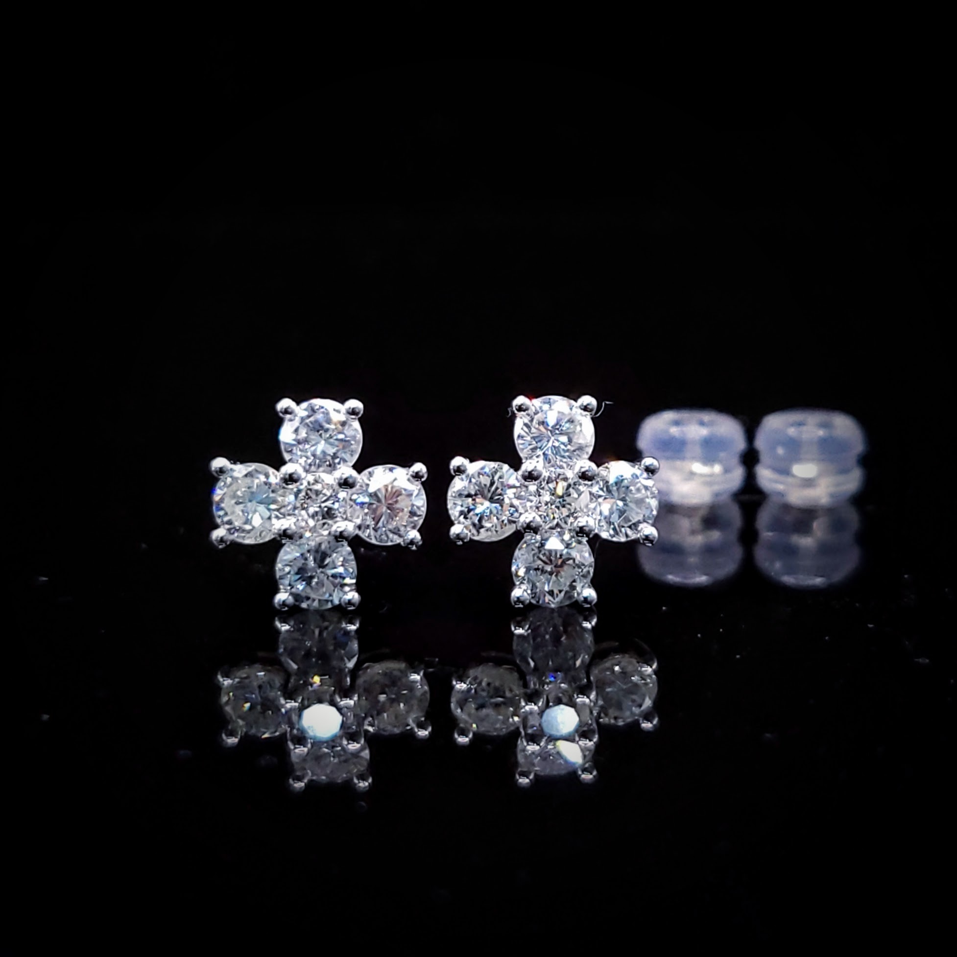 18K White Gold 1.42ct Diamond Earring