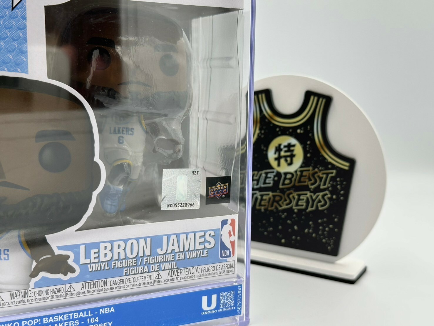 NBA公仔 LeBron James 洛杉磯湖人 復古白 #164 Upper Deck Exclusive Funko Pop! Vinyl Figure 全新