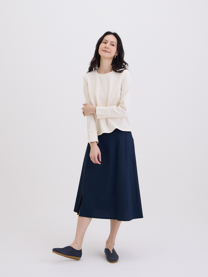 簡單圓領長袖上衣-日晨