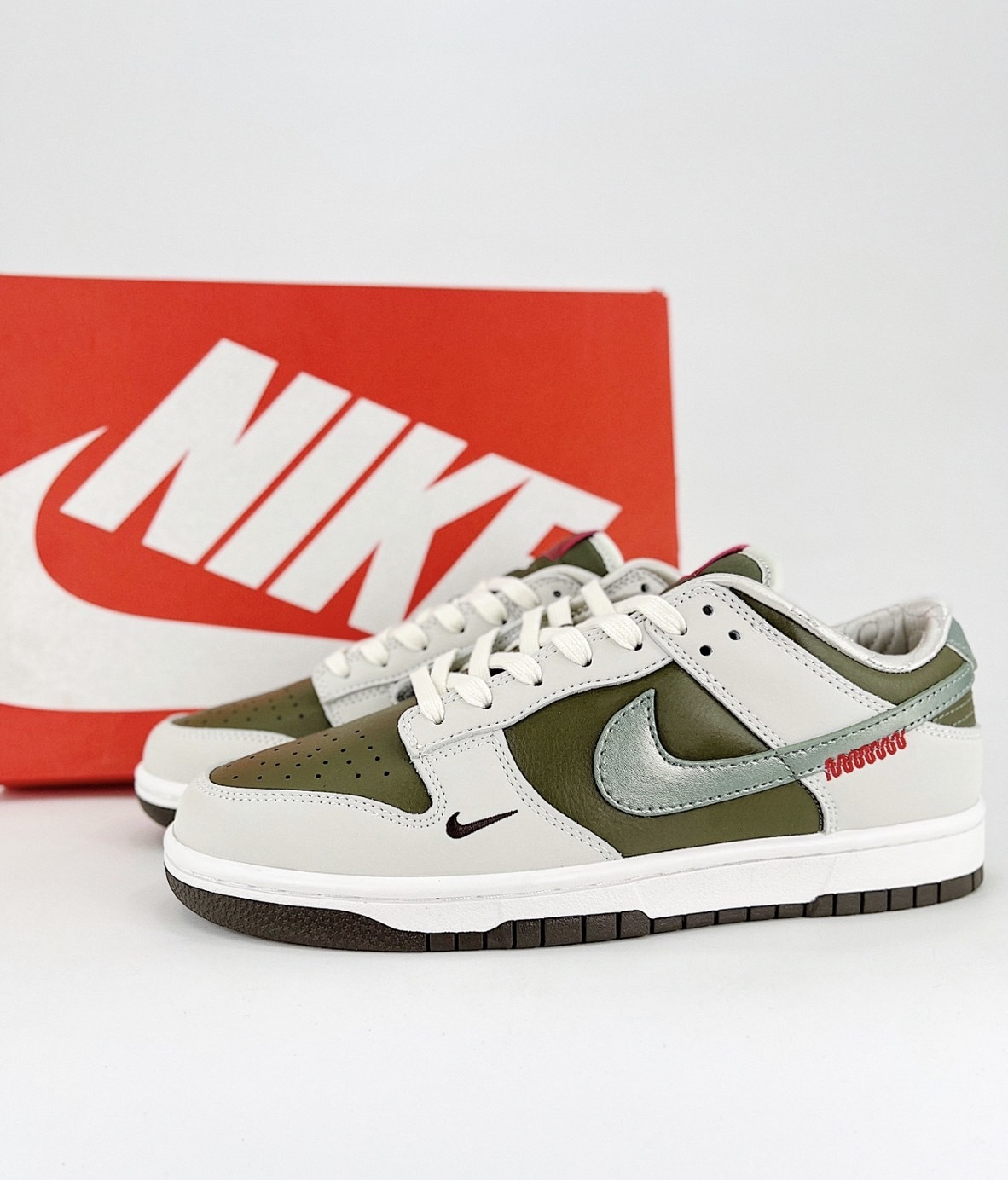 預購 Nike Dunk Low 青竹絲 刺繡小勾 綠白 蛇年限定款