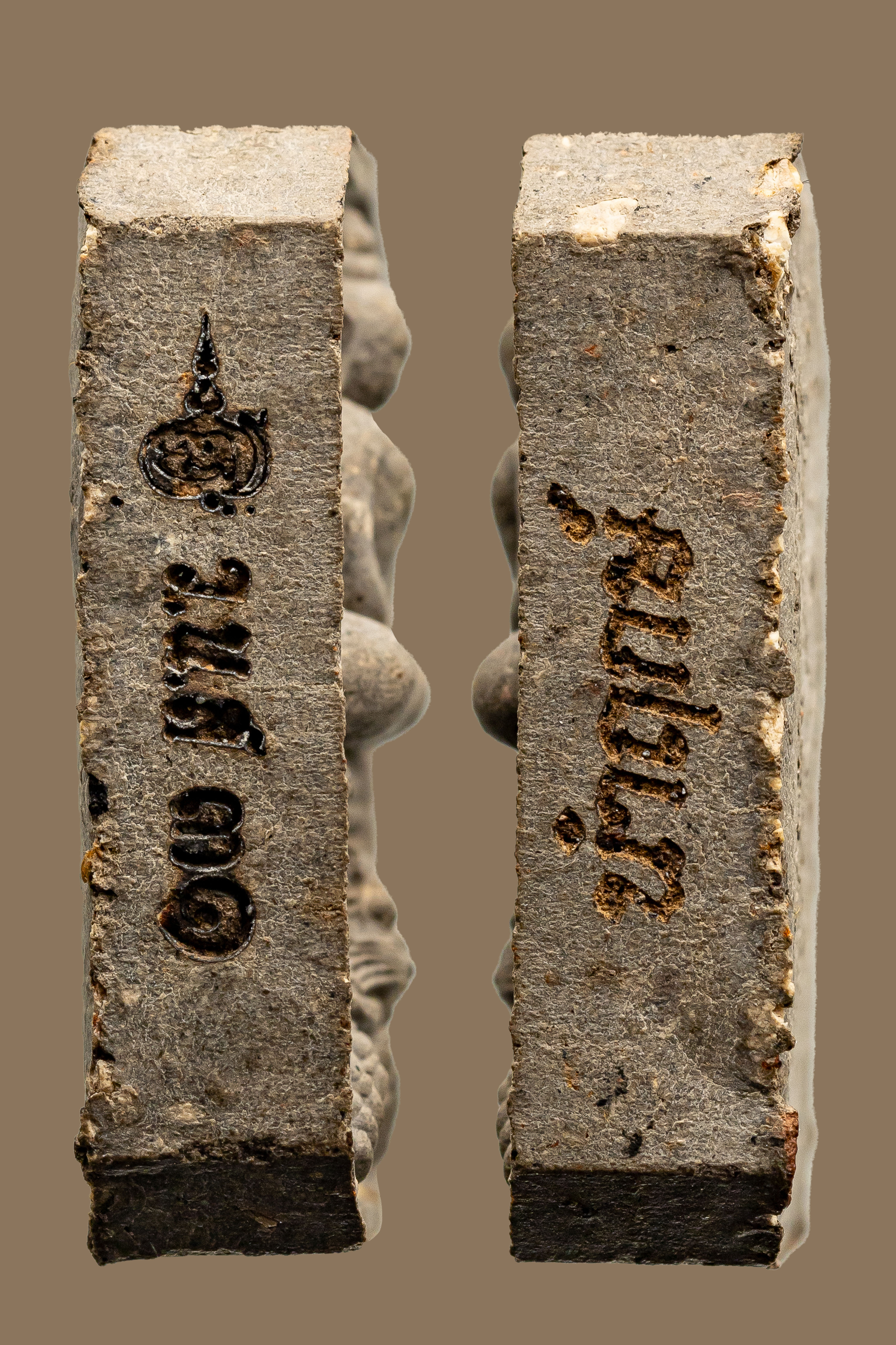 『泰國佛牌』黎逸府 瓦內薩馬奇 帕阿贊丁棟 神獸崇迪『虎咬劍』 03241219