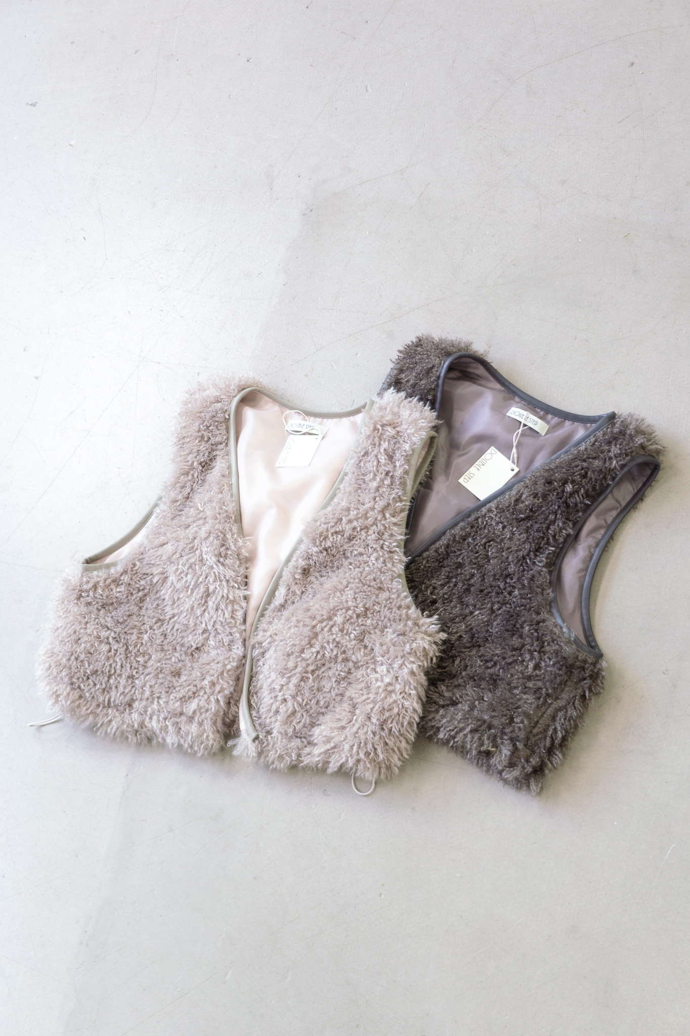 毛毛小馬甲 - JK44348