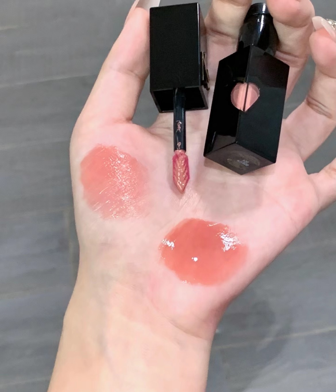 YSL 奢華印記鎖愛心唇釉♡