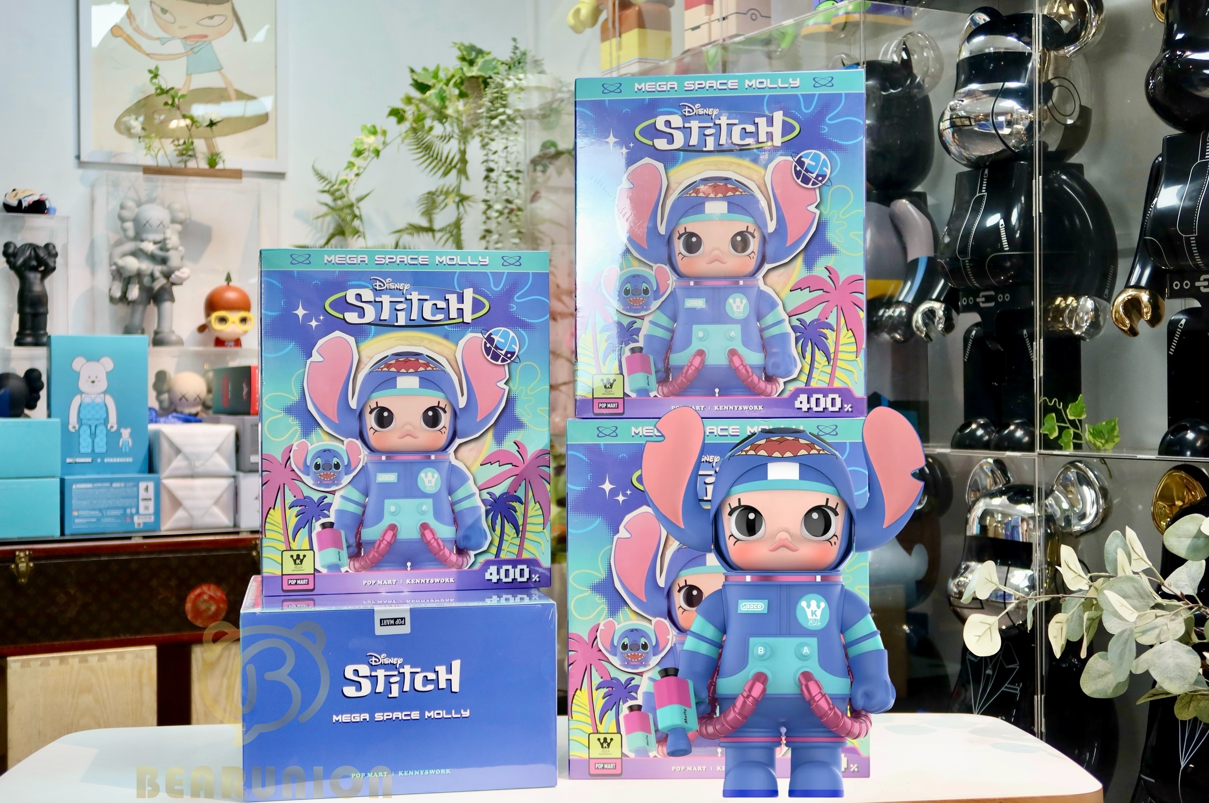 ぬいぐるみ MEGA SPACE MOLLY 400% Stitch Amazon.co.jp: POP MART MEGA コレクション 400% SPACE MOLLY