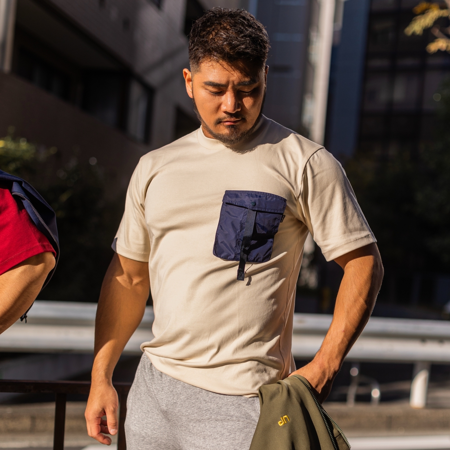 2025 全新系列  - Oversized Pocket Tee 寬版落肩T恤 淺米