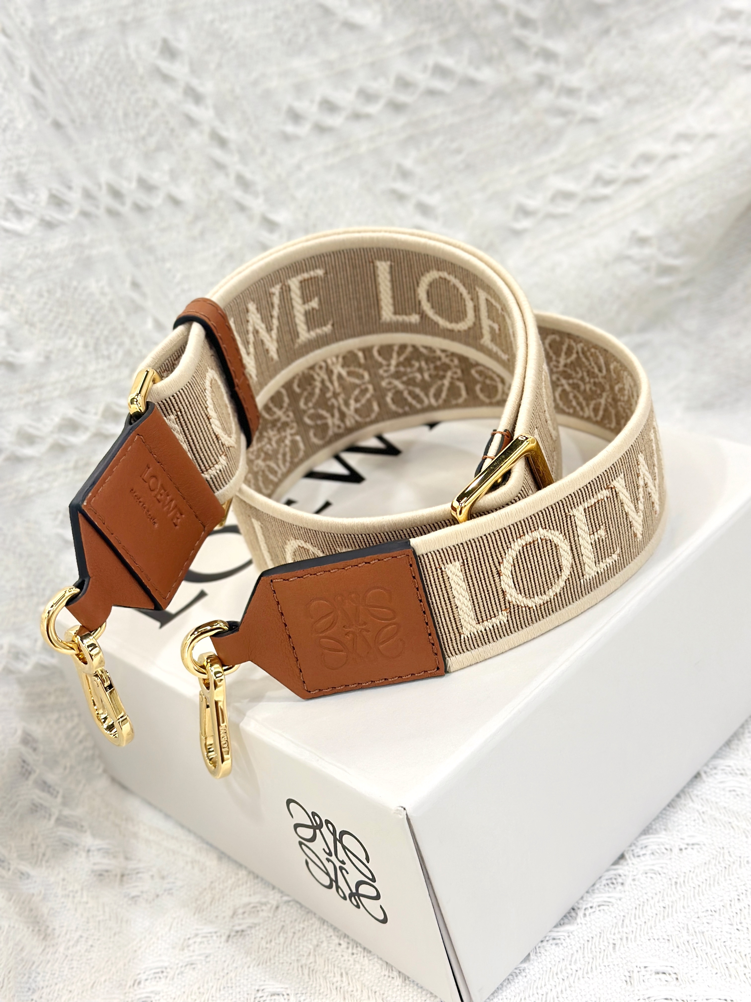 LOEWE Anagram Strap